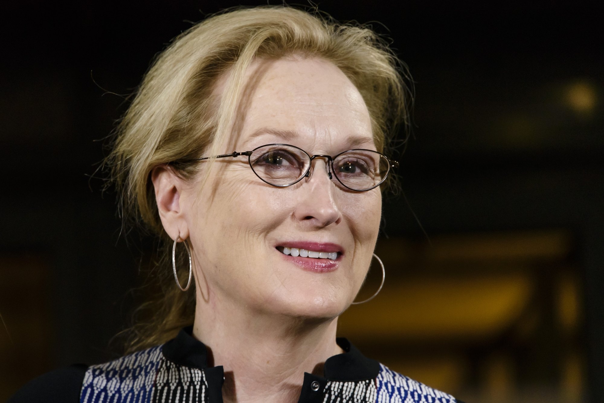 Meryl Streep, Versatile actress, Meryl Streep wallpapers, Iconic performances, 2000x1340 HD Desktop