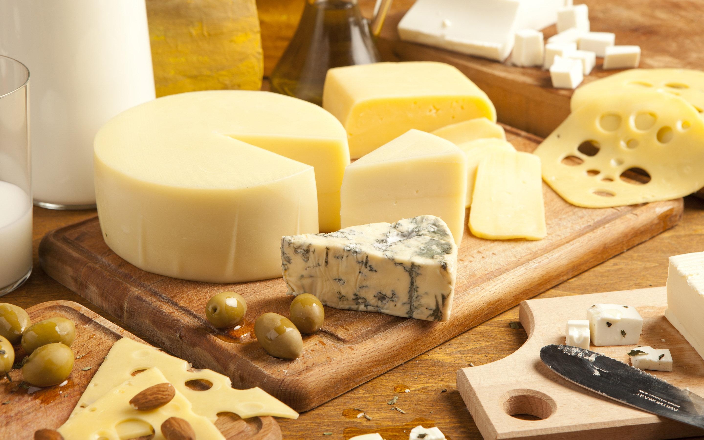 Cheese: Herbs, spices, or wood smoke are used as flavoring agents. 2880x1800 HD Wallpaper.