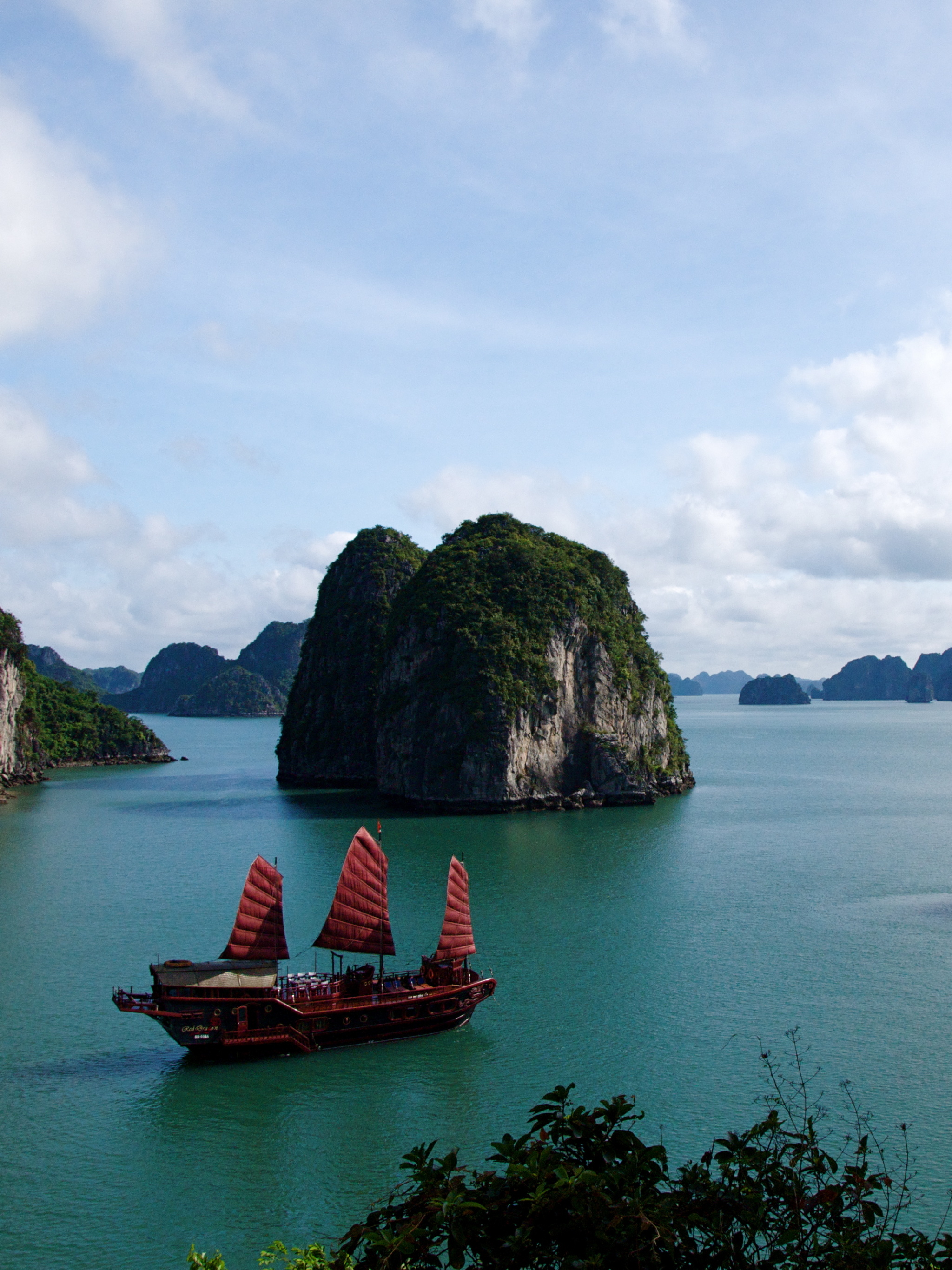 Ha Long Bay Vietnam, Vehicles ship, Travels, 2050x2740 HD Phone