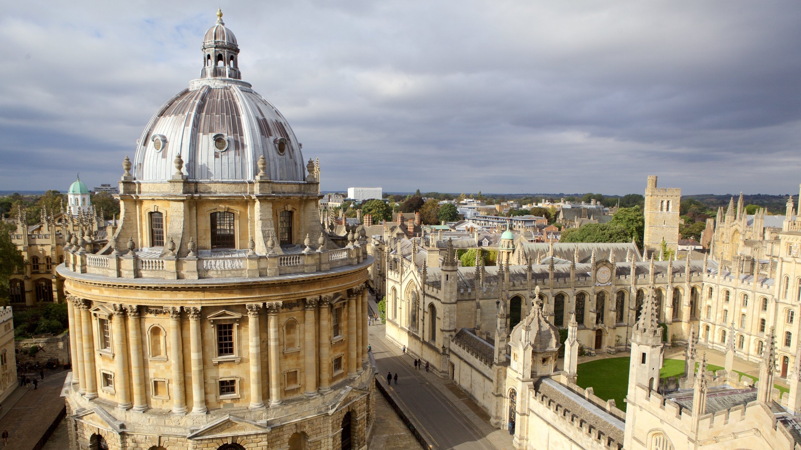 Oxford University, Travel Tips, Exploring Oxford, Best of the City, 2560x1440 HD Desktop