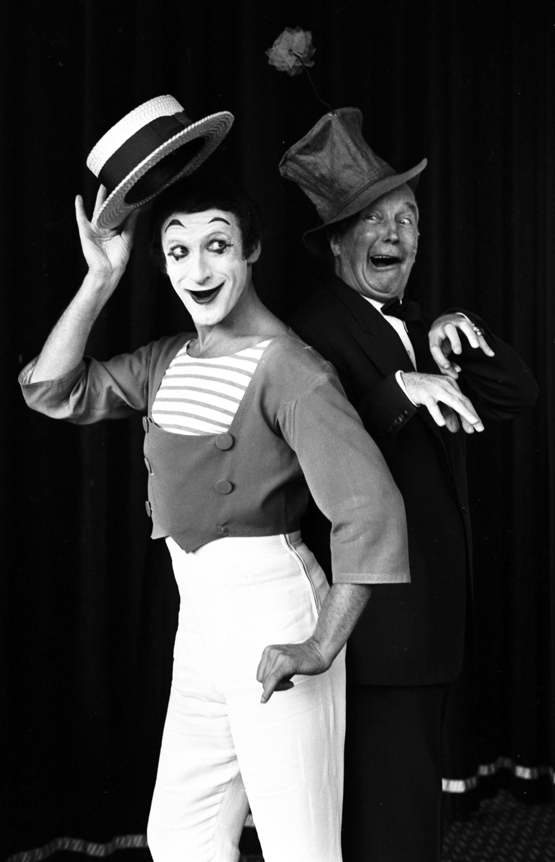 Marcel Marceau: History of clowns, Performance art, Maurice Chevalier, Old Hollywood stars. 1940x3000 HD Background.
