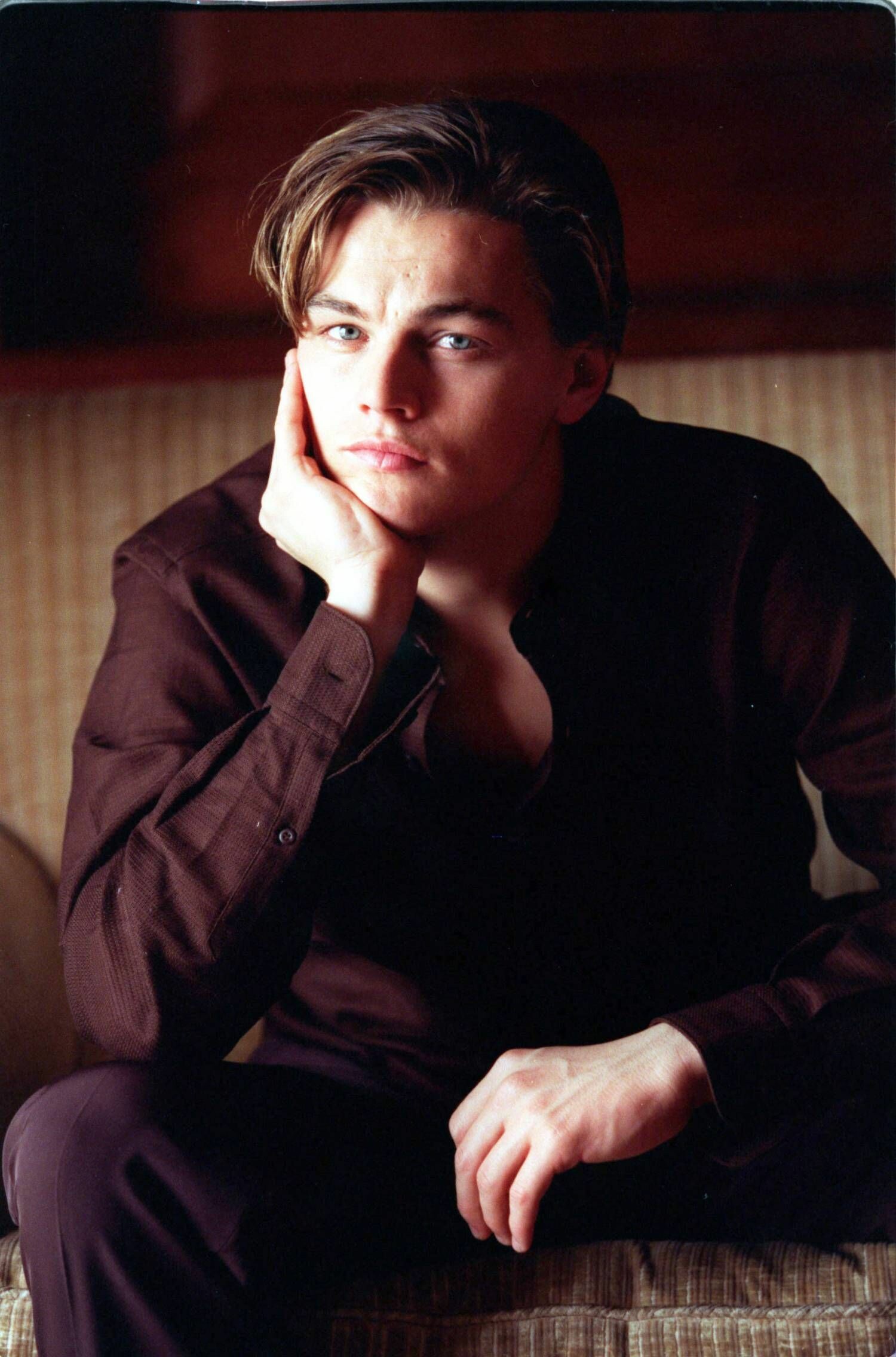 Leonardo DiCaprio, Jung und ikonisch, 90er Schwarm, Fotos, 1500x2280 HD Handy