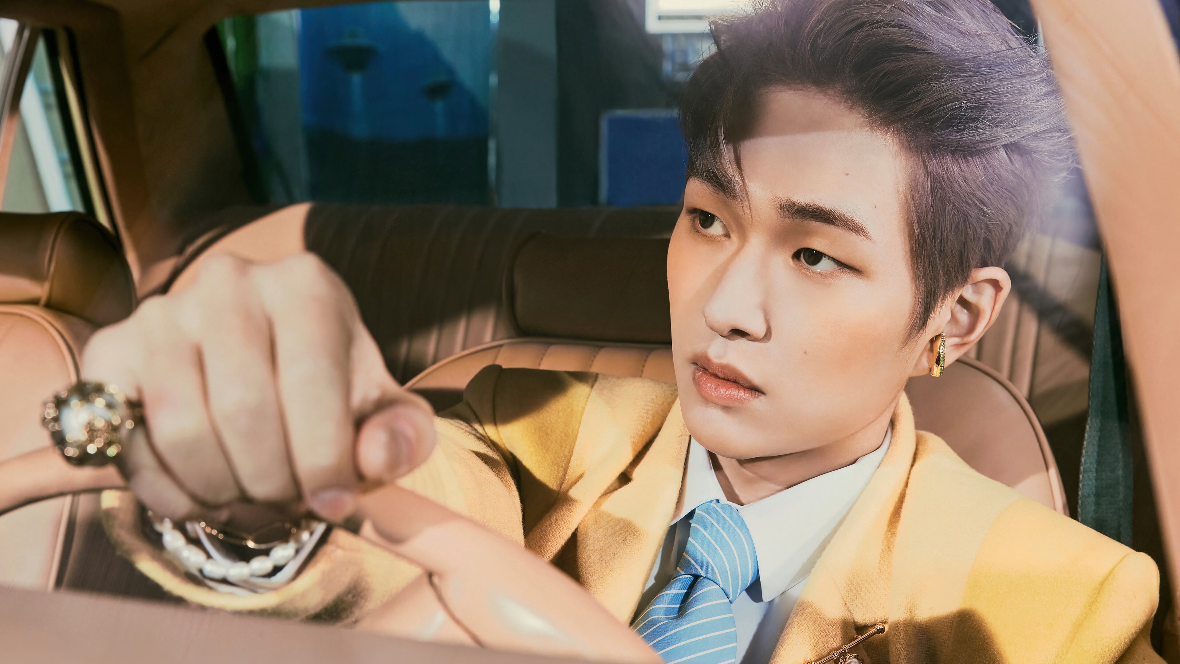 SHINee: Onew, debuted as the lead vocalist of boy group in May 2008, Don't call me. 3840x2160 4K Wallpaper.