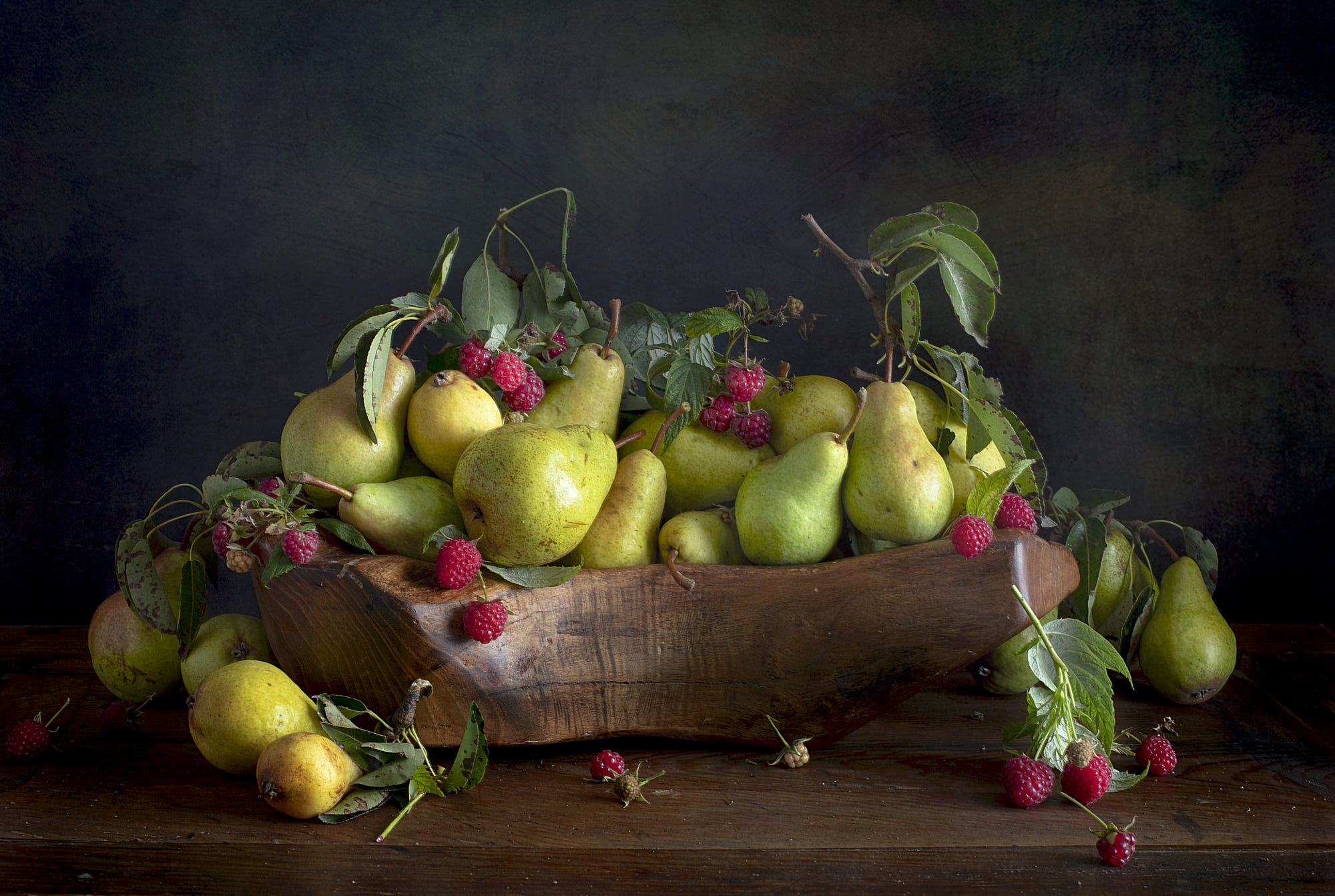 Exquisite pear, Delightful flavor, Succulent texture, Fresh fruit, 2000x1350 HD Desktop