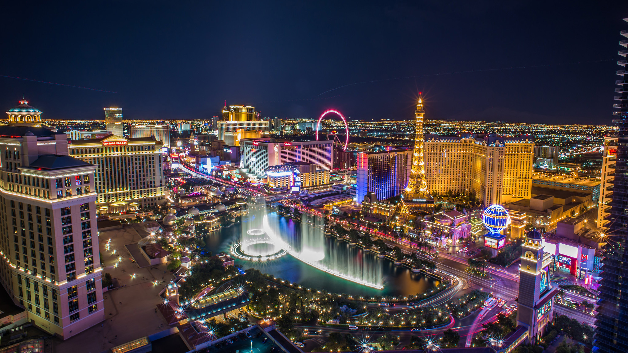 Las Vegas Skyline, HD wallpapers, Nighttime allure, Sparkling city lights, 2050x1150 HD Desktop