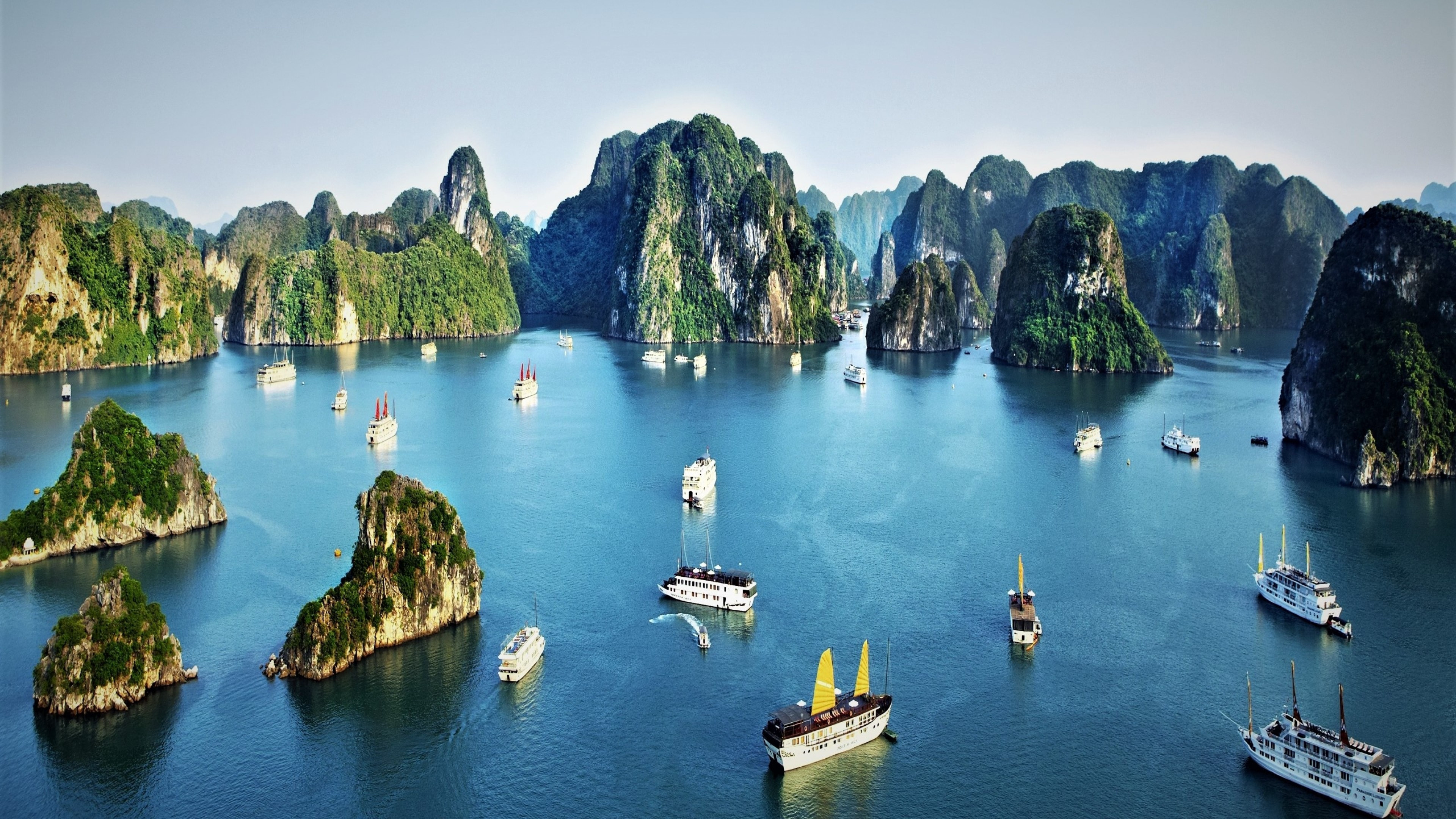 Ha Long Bay, Vietnamese ships, Ocean beauty, Coastal wallpapers, 3840x2160 4K Desktop