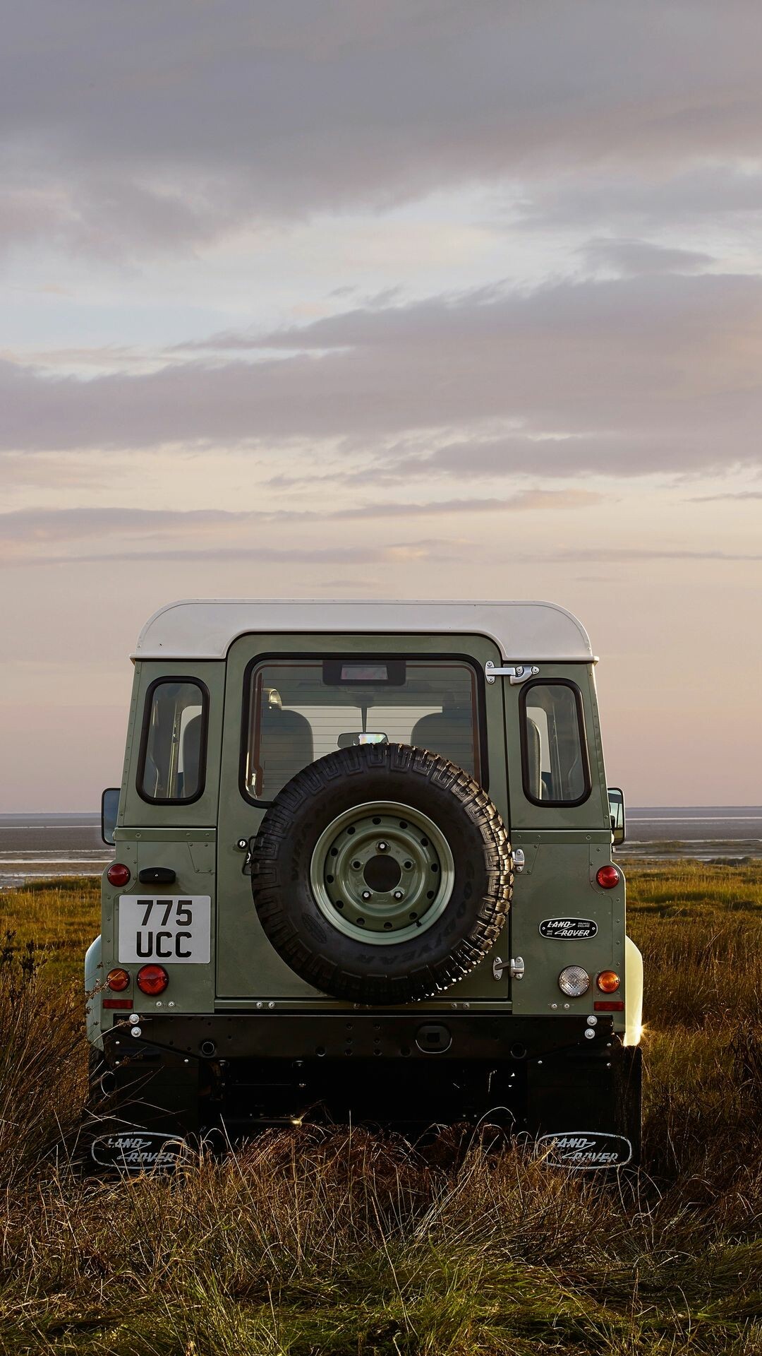 Land Rover: Defender, A British brand of predominantly four-wheel drive, off-road capable vehicles. 1080x1920 Full HD Background.