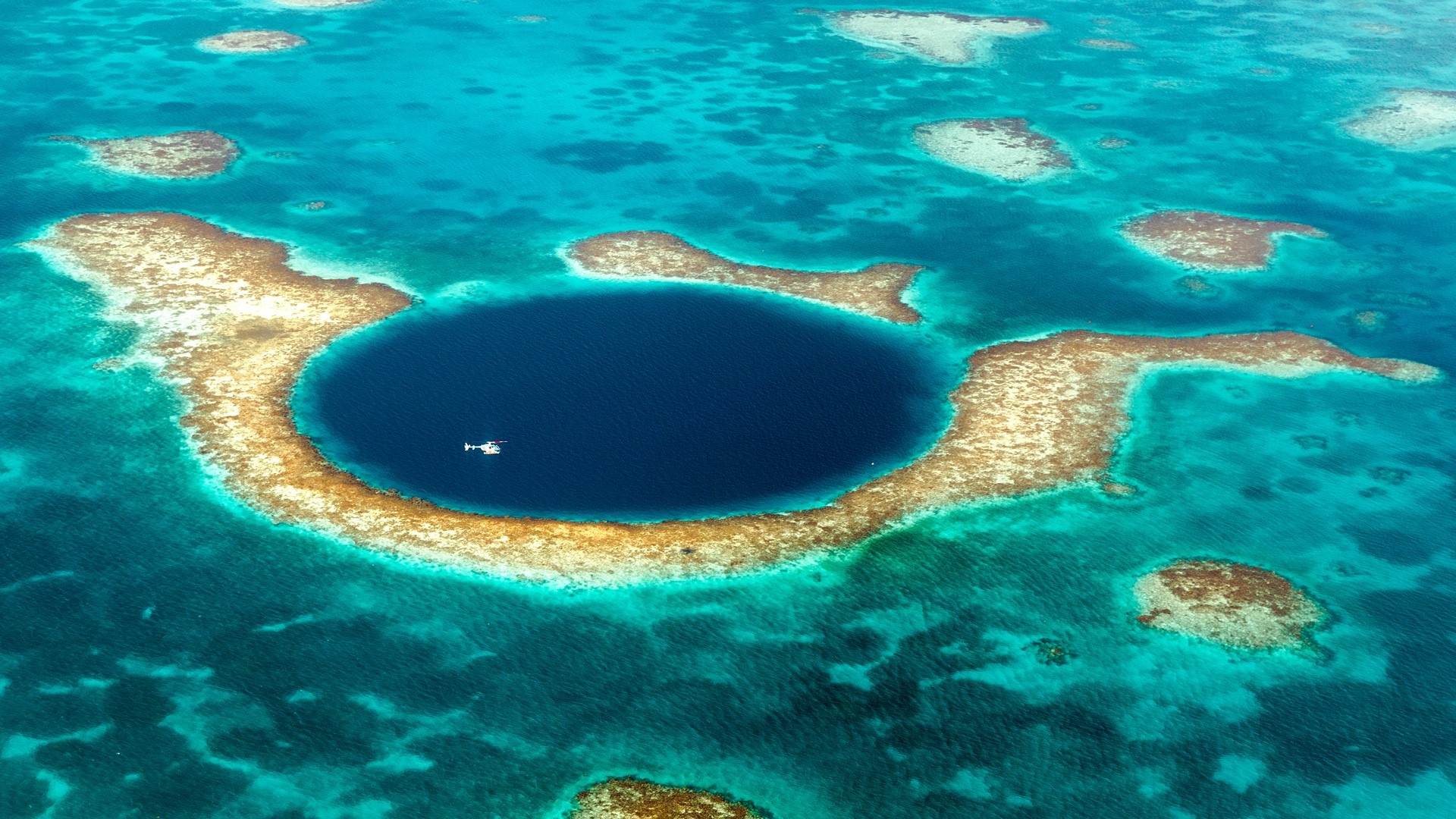 Helicopter view, Great Blue Hole, Belize Barrier Reef, Windows 10 spotlight images, 1920x1080 Full HD Desktop