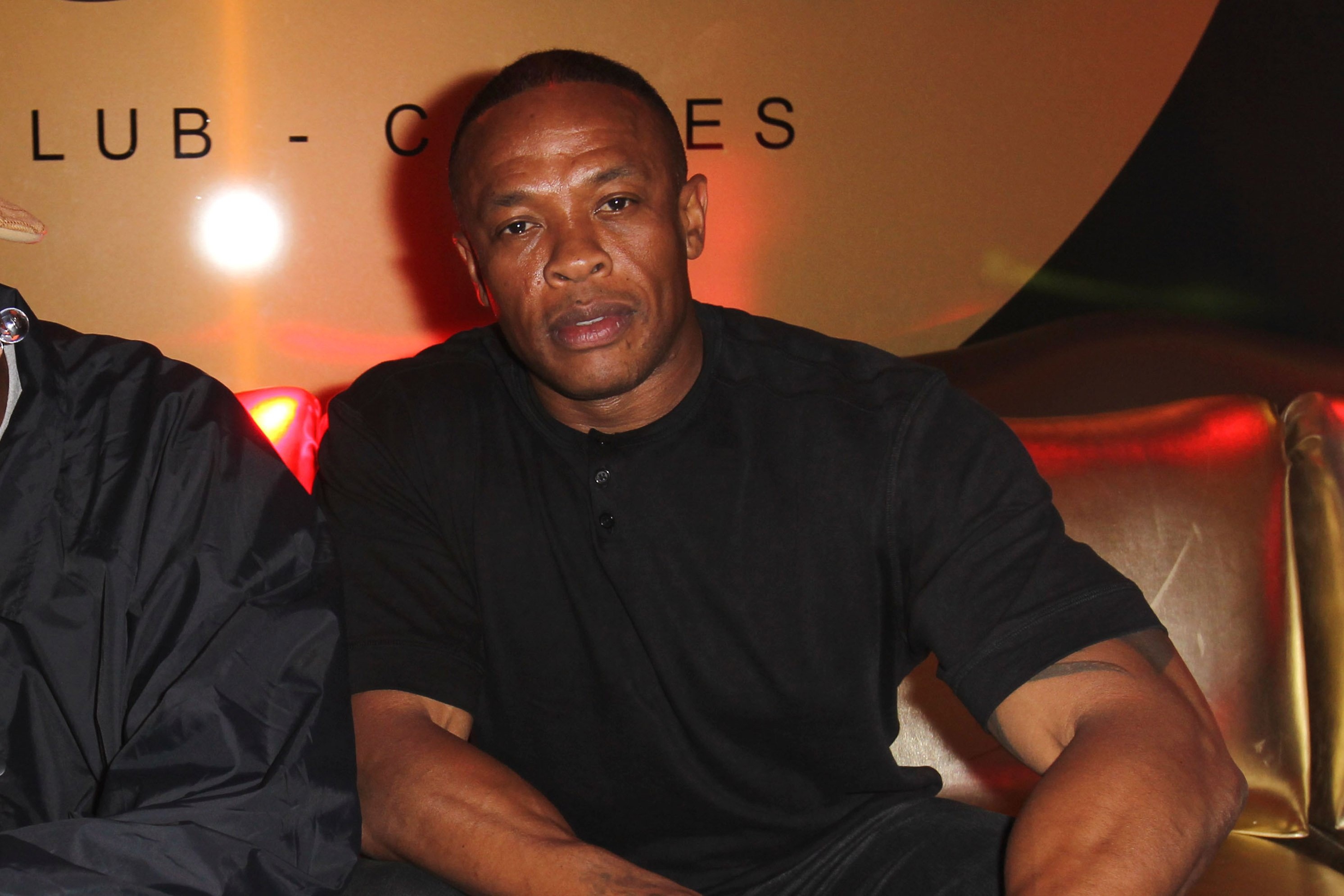 Dr. Dre, Powerful wallpapers, Captivating images, Iconic beats, 2990x1990 HD Desktop