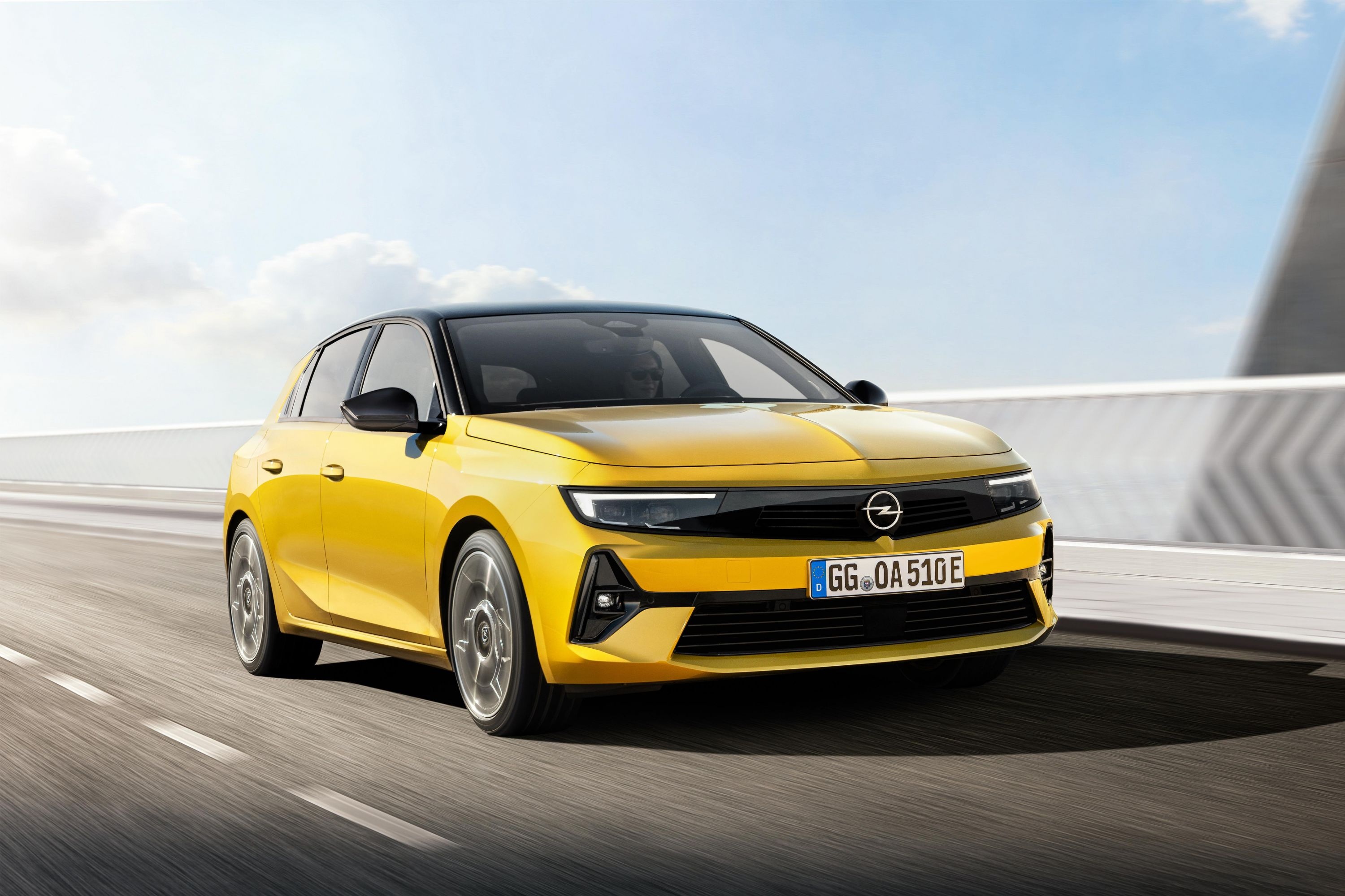 Opel Astra, 2022 model, Sleek design, Advanced features, 3000x2000 HD Desktop