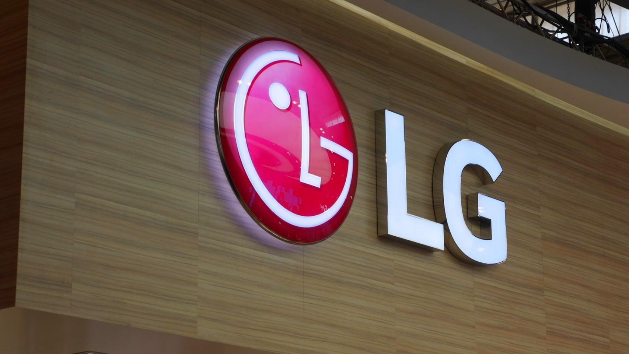 Lg остановилась. LG Electronics Корея. LG Electronics логотип. LG Electronics и LG display. LG Electronics Украина.