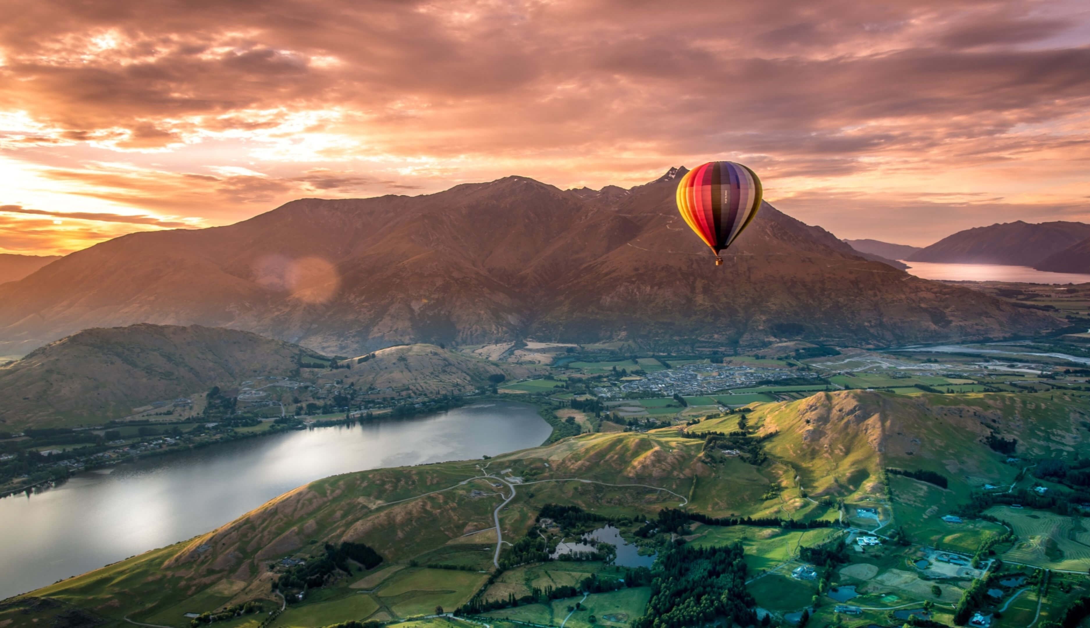 Queenstown, New Zealand, Breathtaking landscapes, Adventure capital, Natural beauty, 3750x2160 HD Desktop