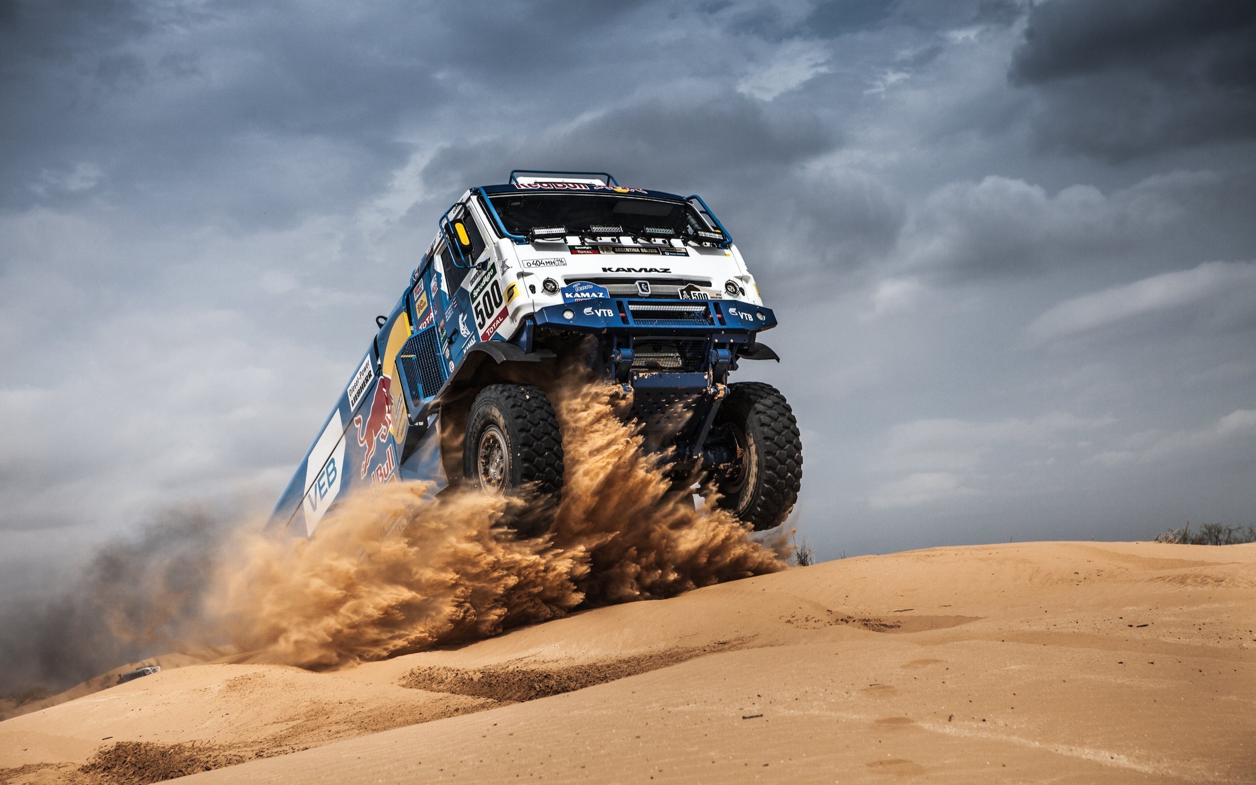 Dakar Rally: Kamaz 4326, Desert driving, Rally, 2017, Silk Way Rally, Ten-day race. 2560x1600 HD Wallpaper.