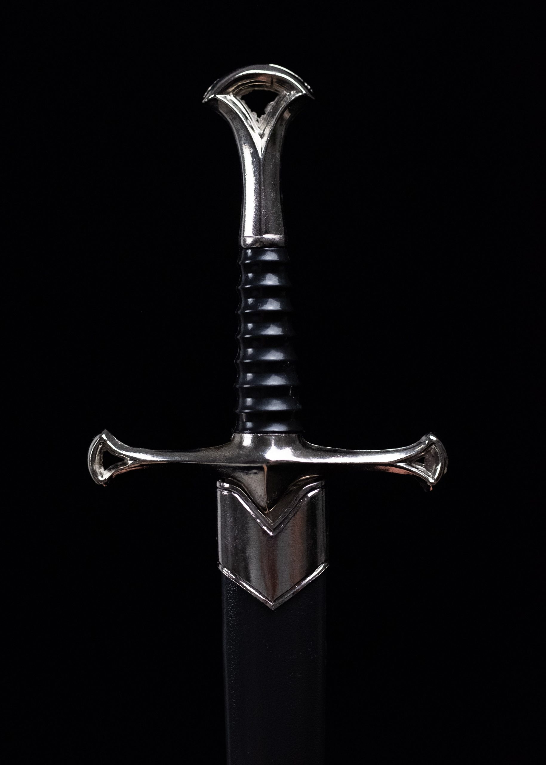 Narsil Sword, Miniature replica, Knight's weapon, Collectible charm, 1830x2560 HD Handy