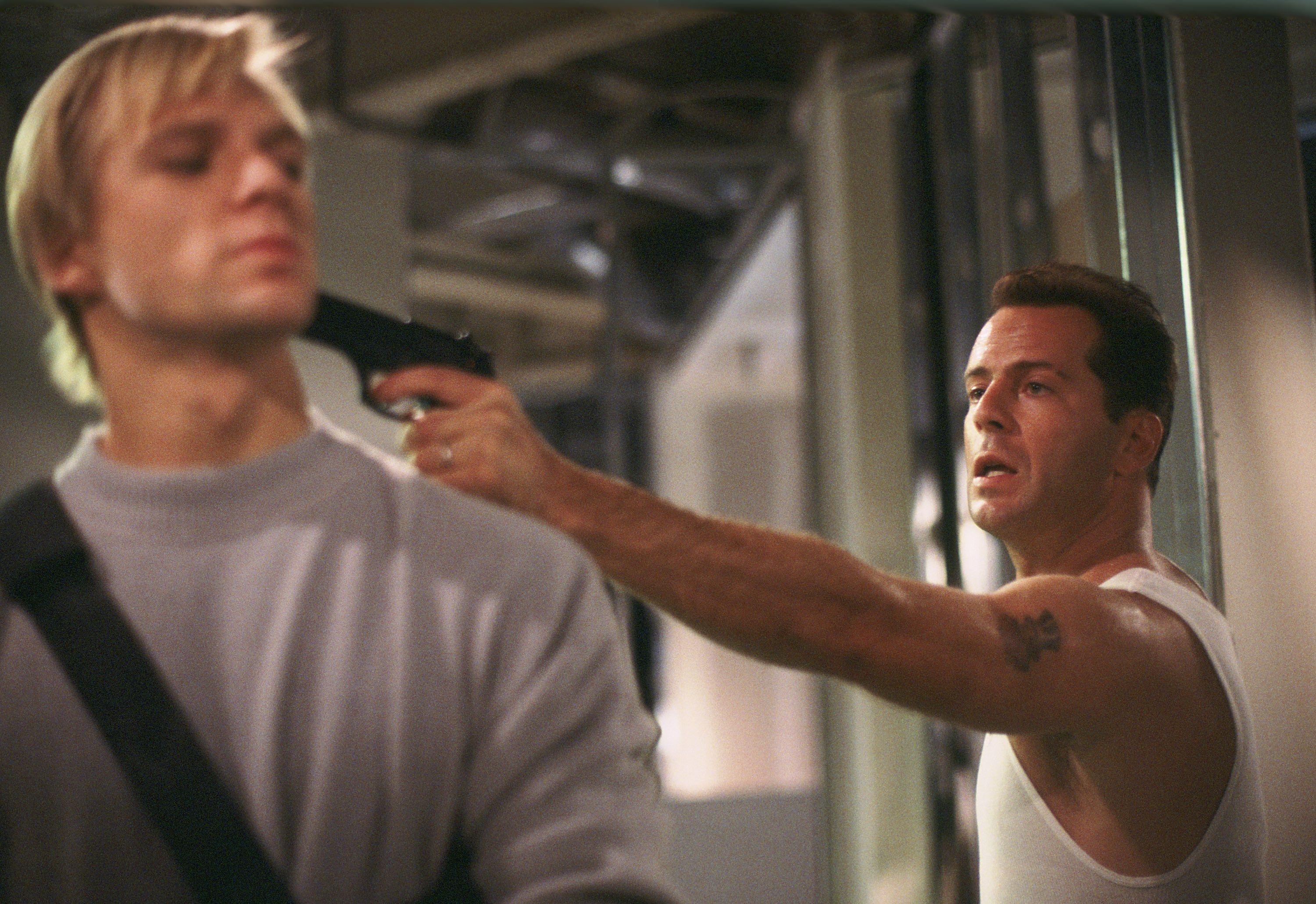 Die Hard: With a Vengeance, Explosive finale, High-stakes action, Intense, 3000x2070 HD Desktop