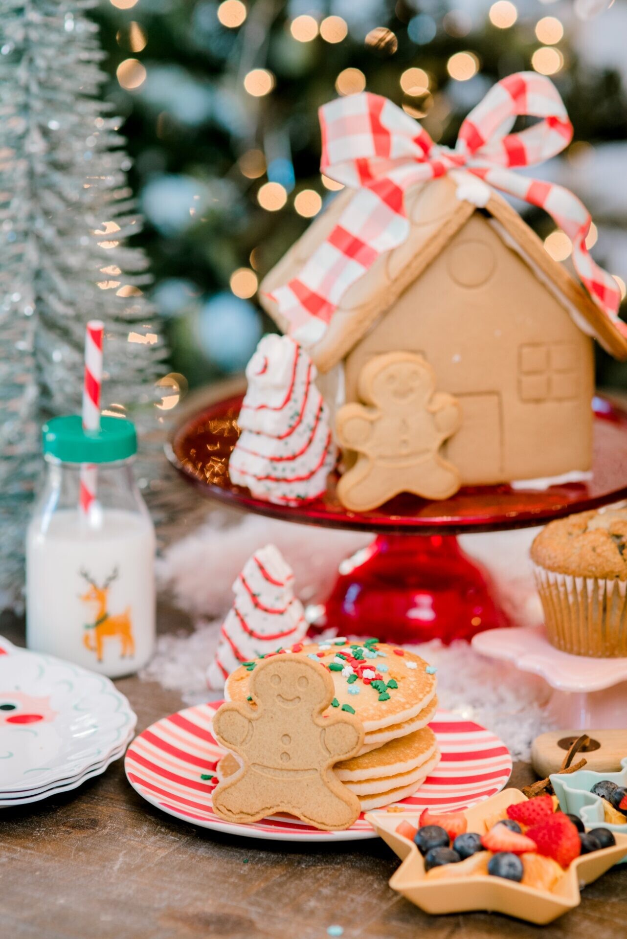 Gingerbread House: Gingerbread men, Christmas-themed biscuits, Christmas tree ornaments, Festive centerpiece. 1290x1920 HD Background.