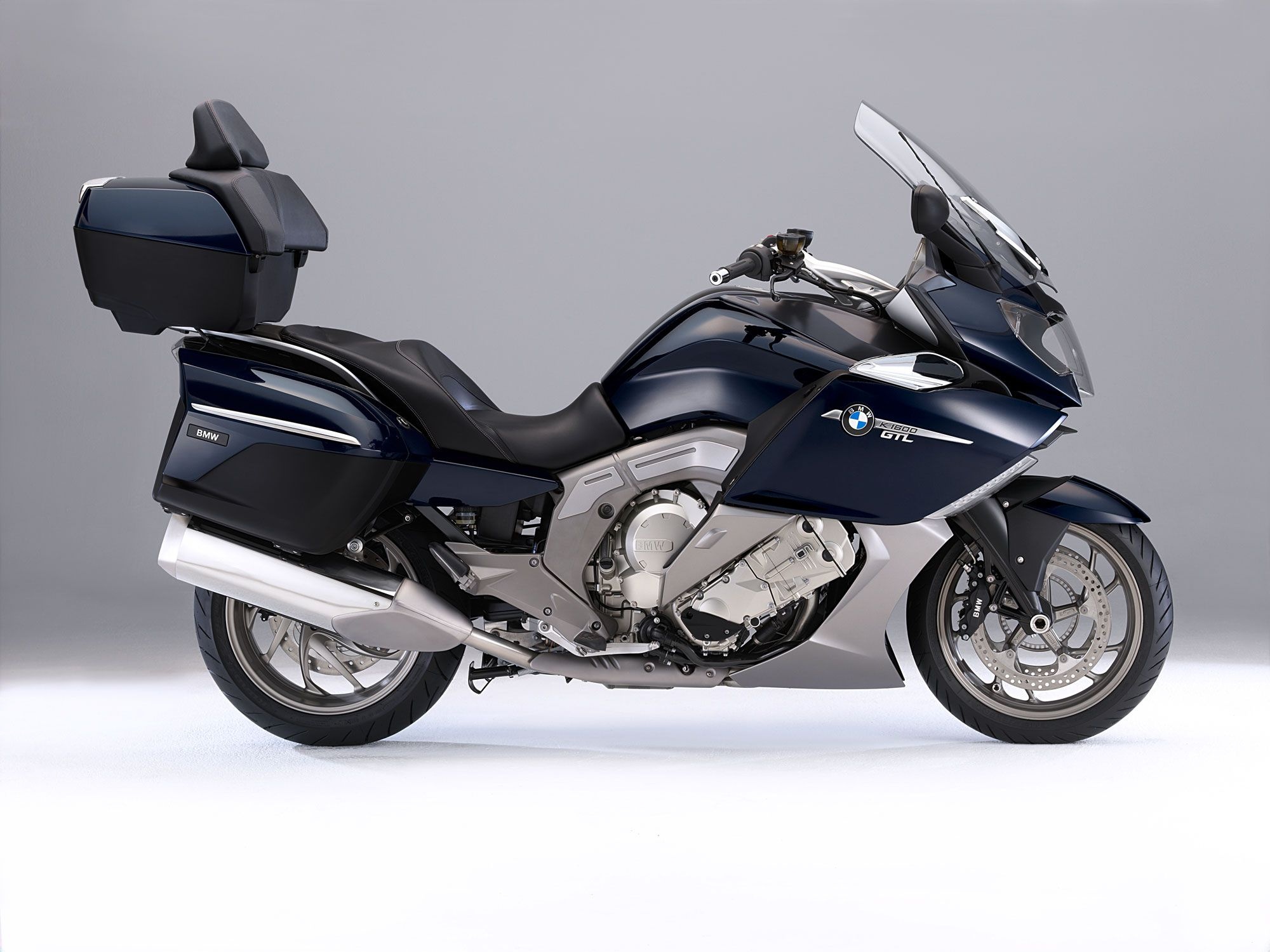 BMW K 1600 GTL, Touring essentials, Motorcycle accessories, Ultimate travel partner, 2000x1500 HD Desktop