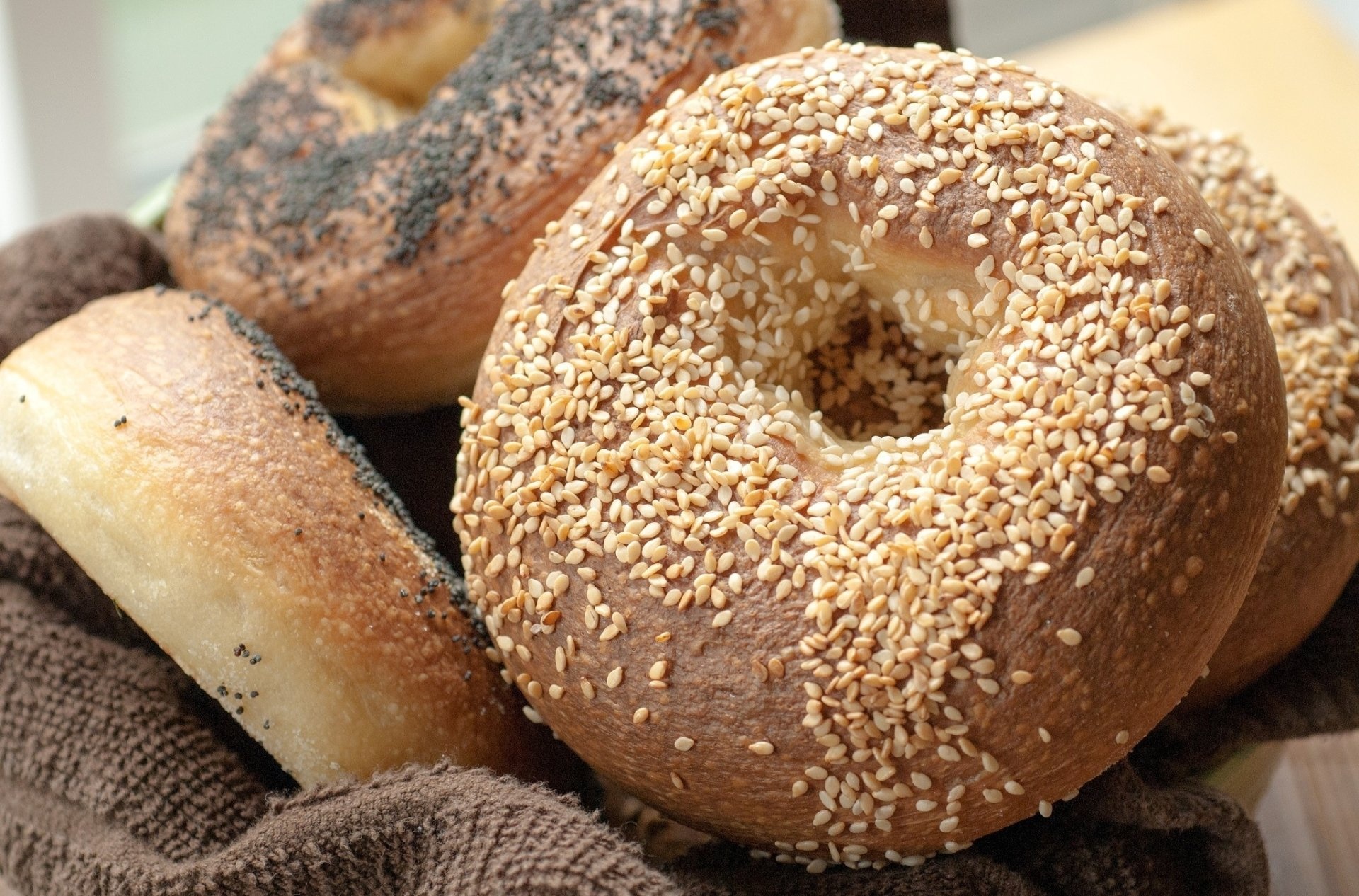 Bagel wallpapers, HD images, Background pictures, Visual appeal, 1920x1270 HD Desktop