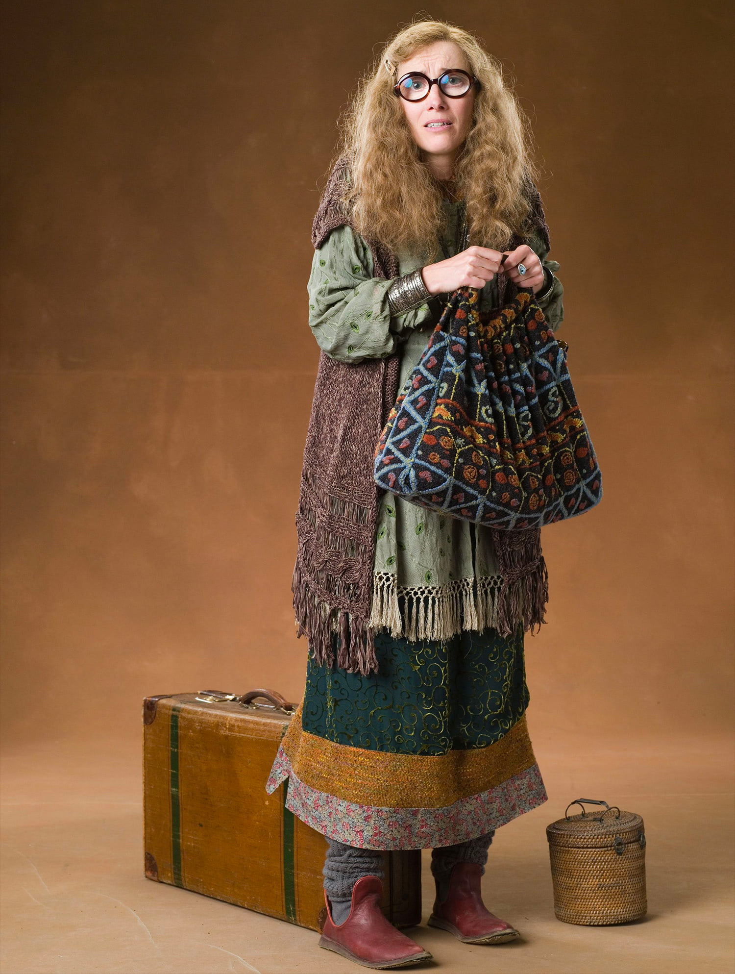 Sybill Trelawney portrait, Harry Potter fan zone, Mysterious seer, Divination class, 1500x1990 HD Phone