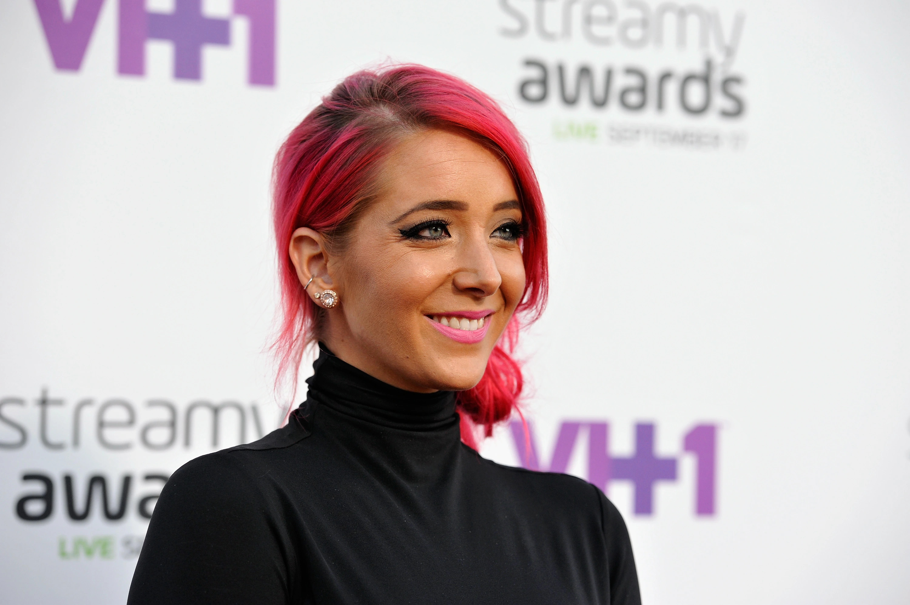 Jenna Marbles, Leaving Youtube, Confronting past mistakes, National conversation, 3000x2000 HD Desktop