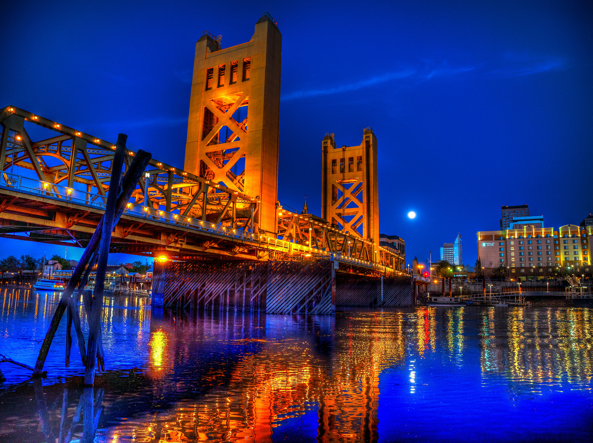 Sacramento, Night bridge, California, River, 2050x1540 HD Desktop