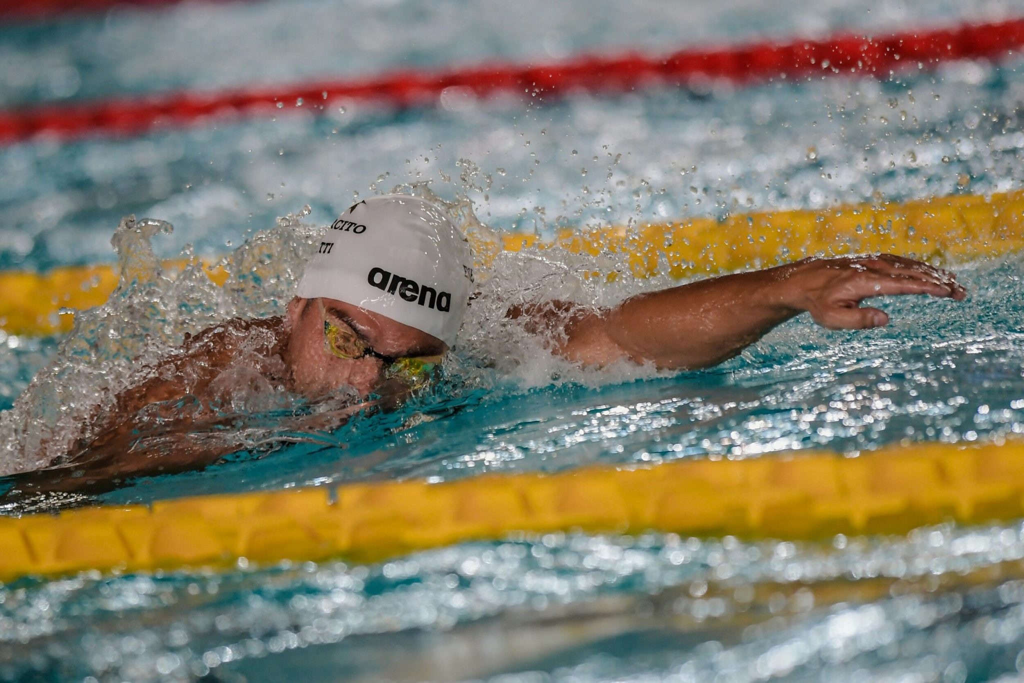 Swimming: Front crawl, The fastest style for moving over the water on the surface. 2050x1370 HD Background.