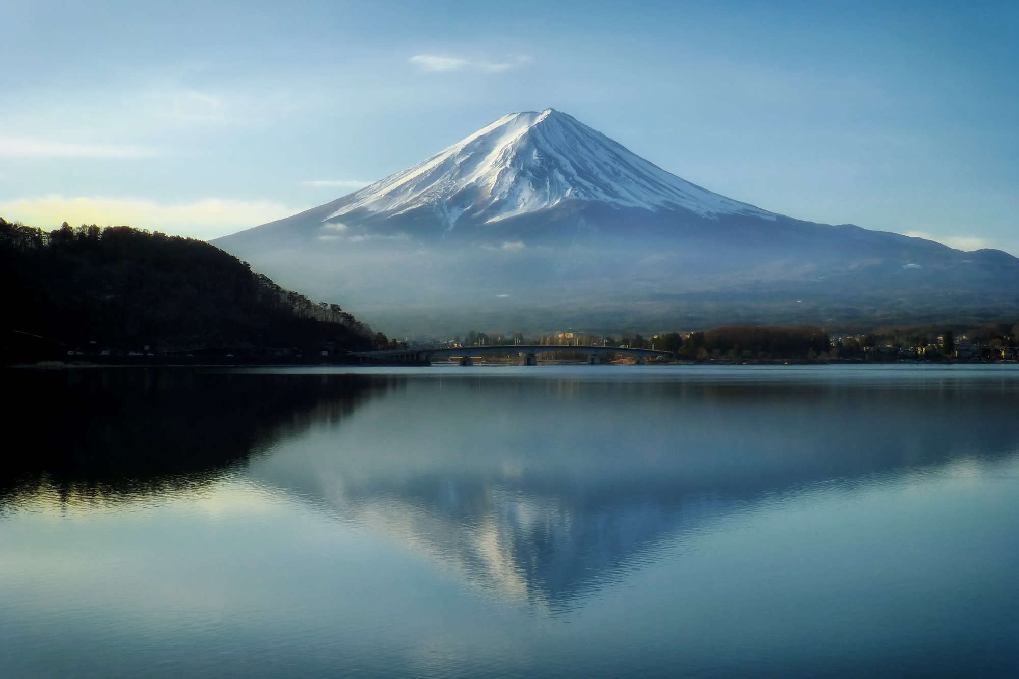 Mount Fuji, Japanese masterpiece, Free image download, Picturesque beauty, 2000x1340 HD Desktop