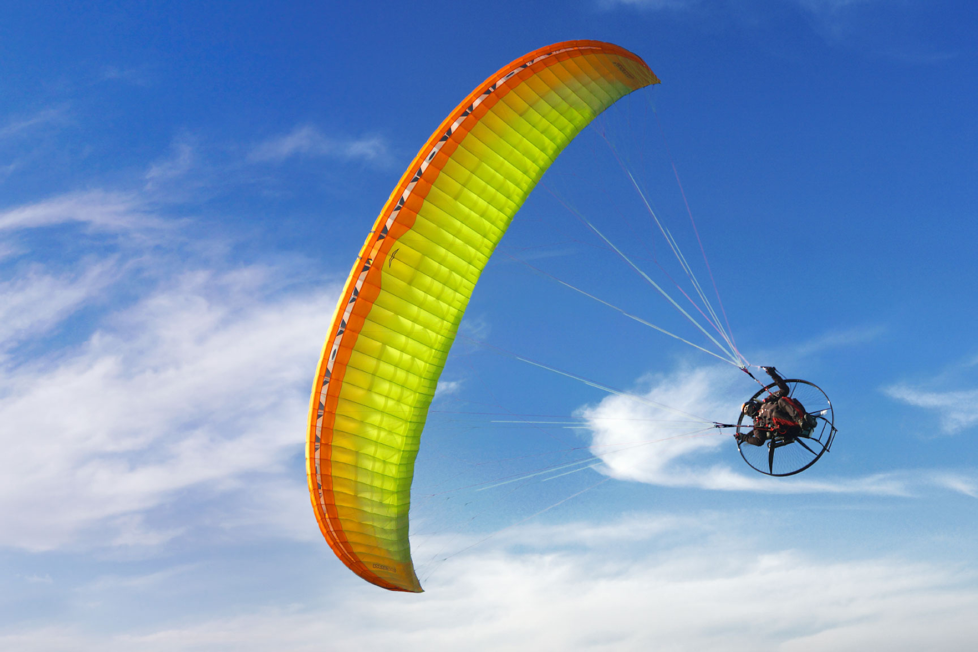 Muse 5 hybrid, Mac para adventure, Paragliding marvels, Sky-high fun, 1920x1280 HD Desktop