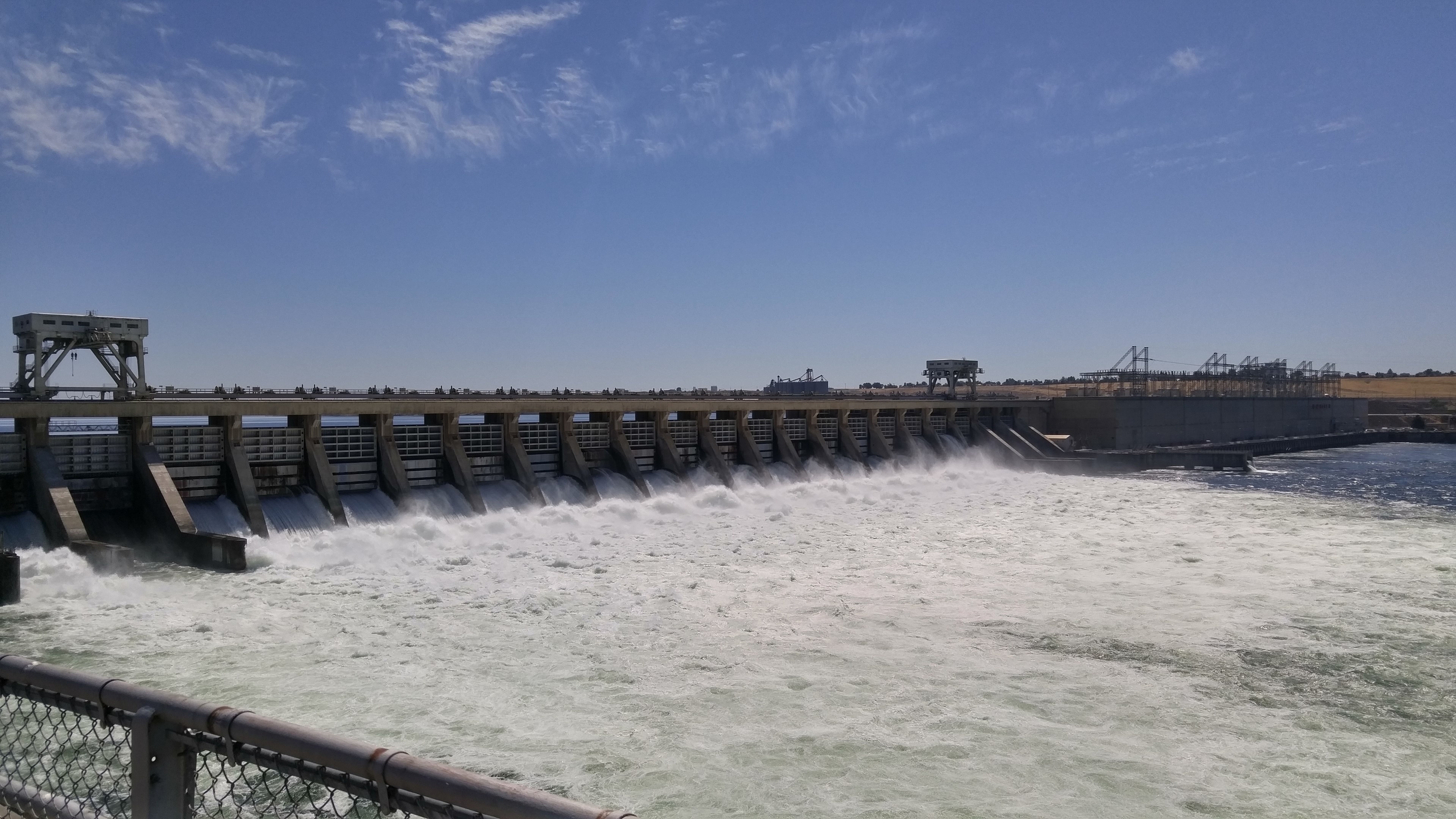 Columbia River, McNary Dam, Iconic engineering marvel, Power generation, 3840x2160 4K Desktop