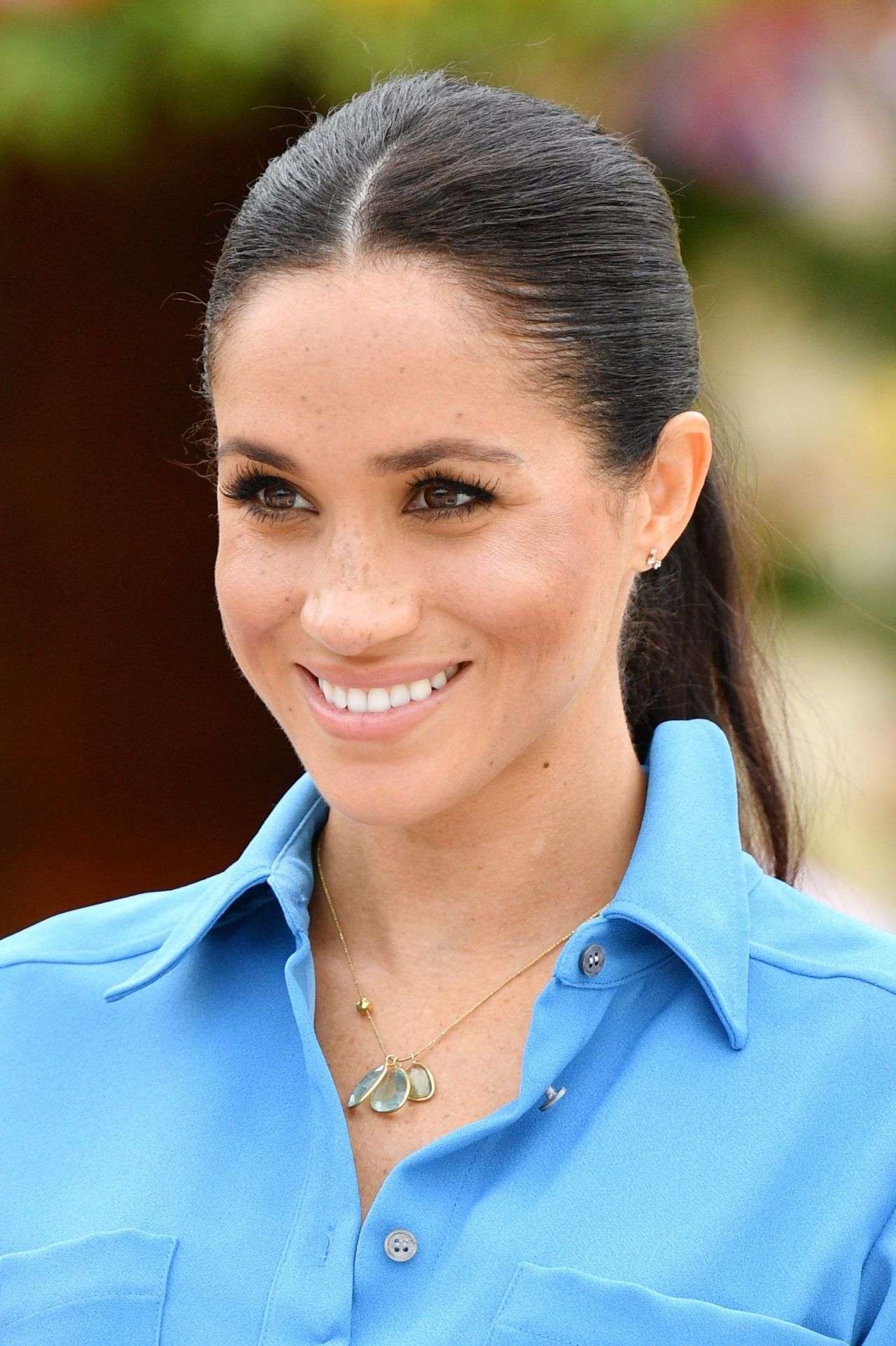 Meghan Markle, Hot pictures, Sultry photos, Sensational beauty, 1280x1930 HD Handy