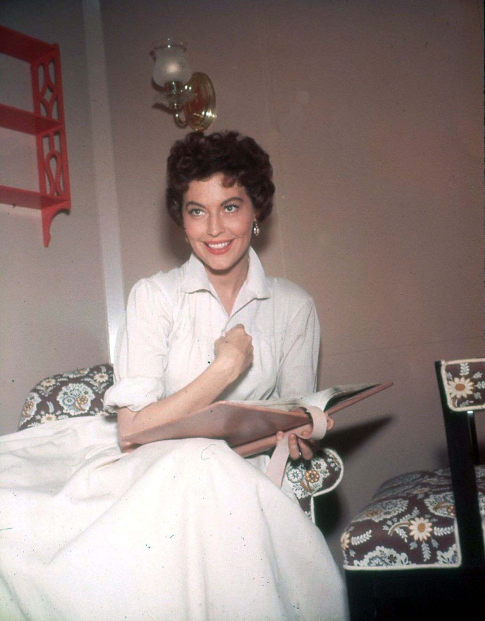 Ava Gardner, Celebrity Photos, Celebrities, 1950x2490 HD Phone