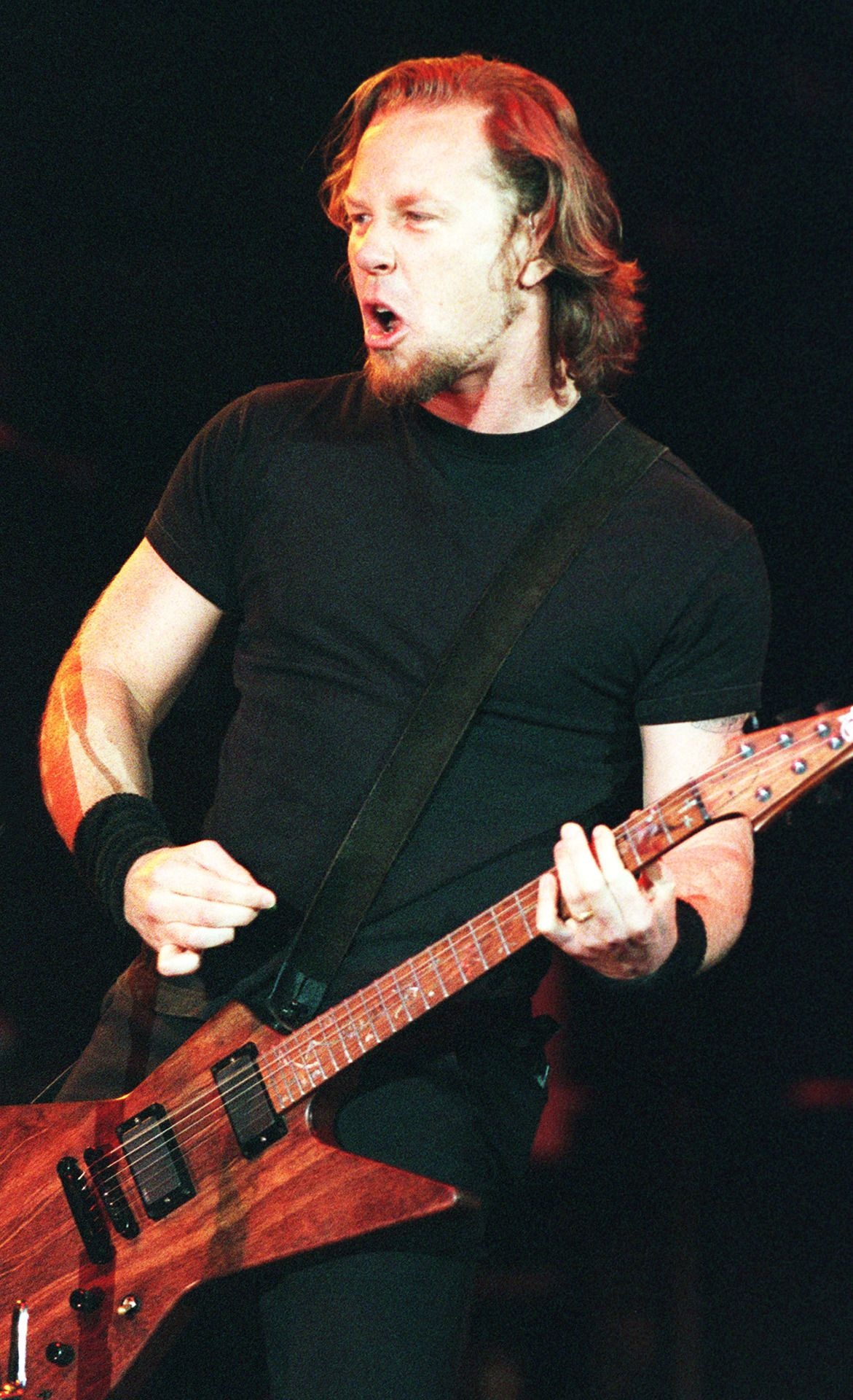 James Hetfield, Favorite Hetfield look, James Metallica, Guitar, 1180x1920 HD Phone