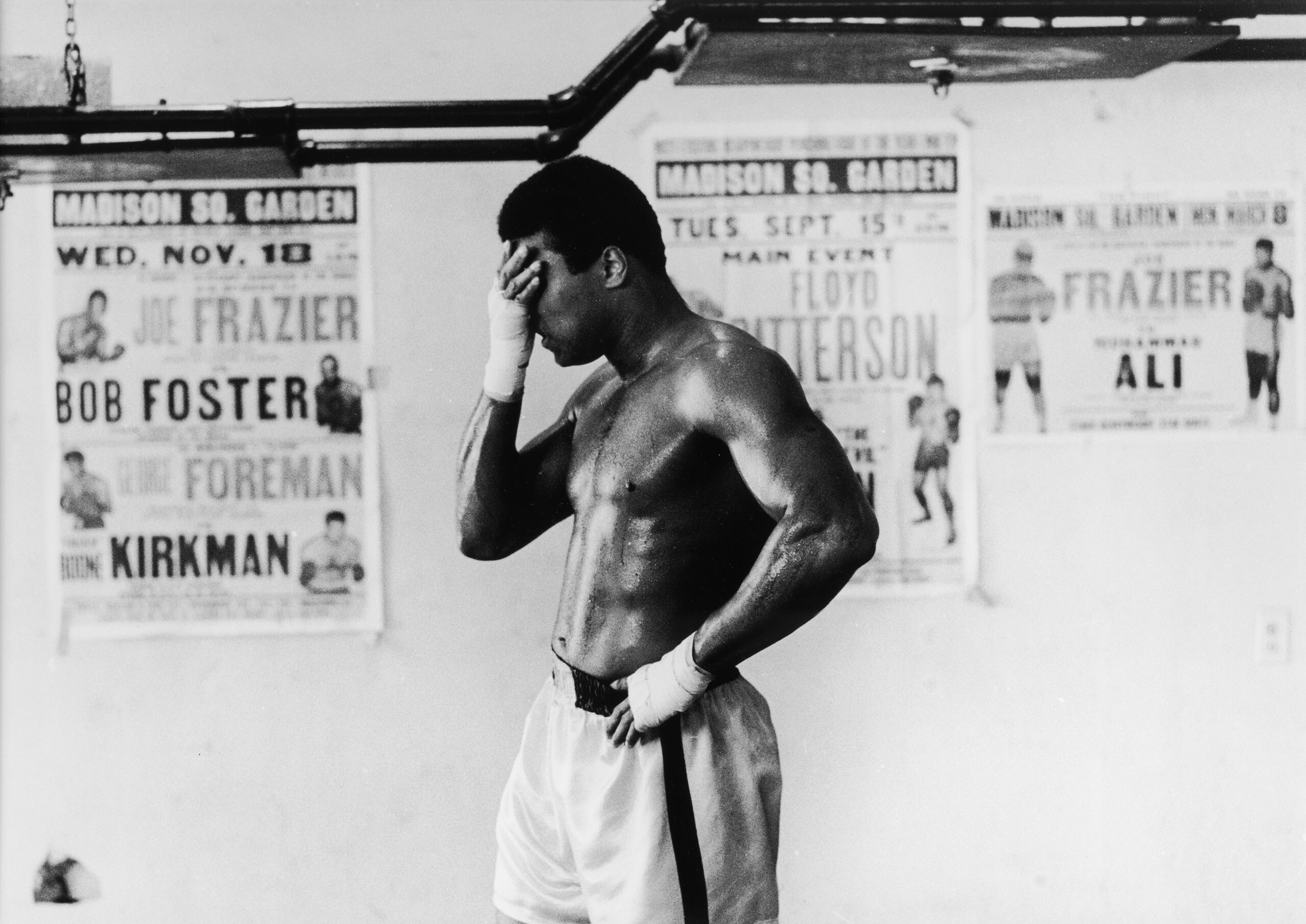 Muhammad Ali, Historic figure, Life in pictures, Enduring legacy, 2560x1820 HD Desktop