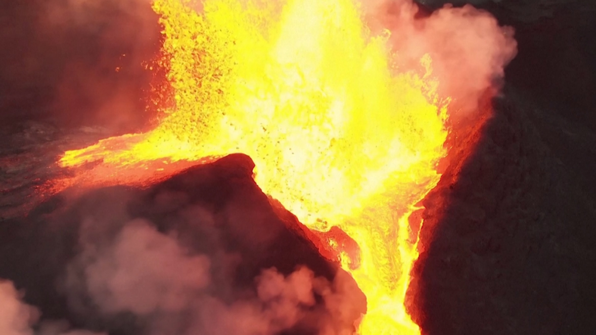 Fagradalsfjall Volcano, Lava bursting, Mesmerizing video, Nature's spectacle, 1920x1080 Full HD Desktop