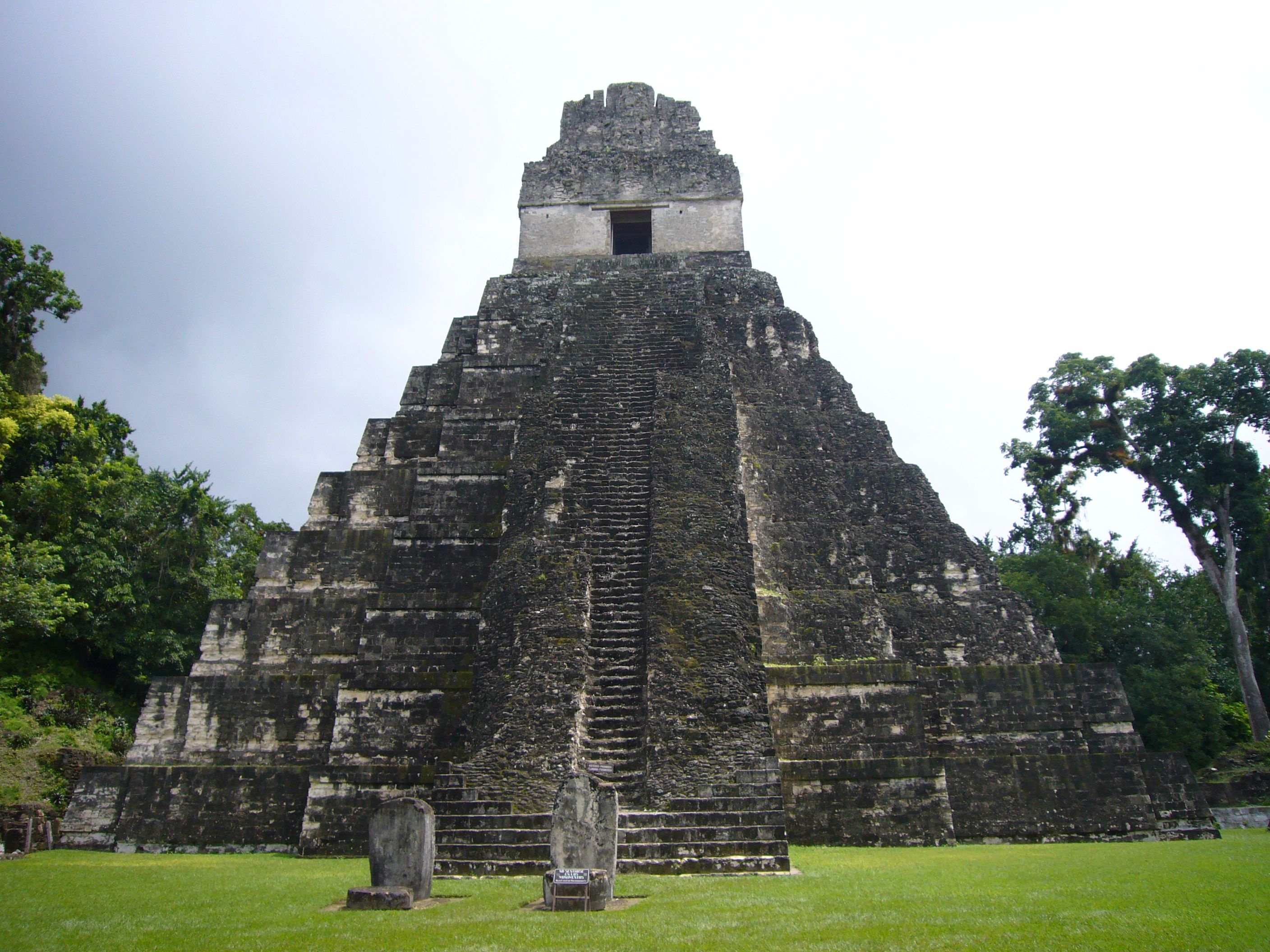 Besuch der Maya-Ruinen von Tikal in Belize, 2820x2120 HD Desktop