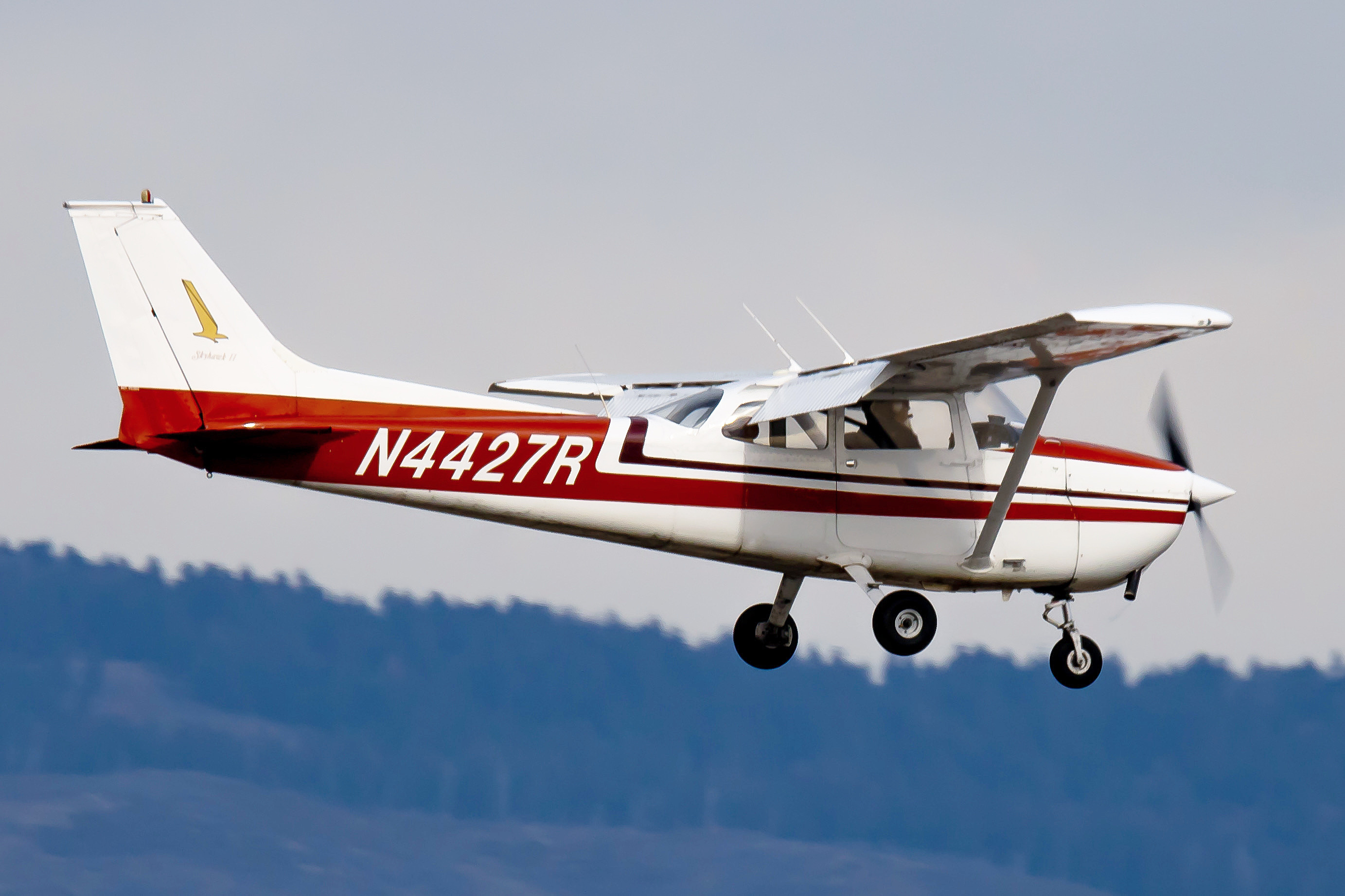 Reims-Cessna adventure, Private Cessna 172, Aerial exploration, Scenic flights, 2770x1850 HD Desktop