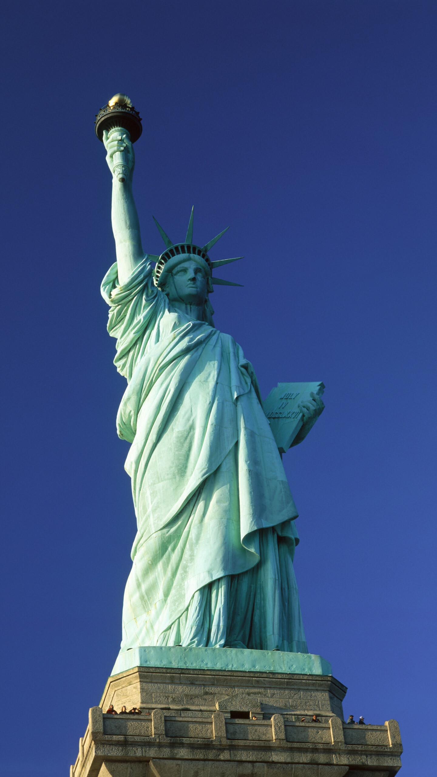 Statue of Liberty: Sculpture, A gift of friendship from the people of France to the United States. 1440x2560 HD Background.