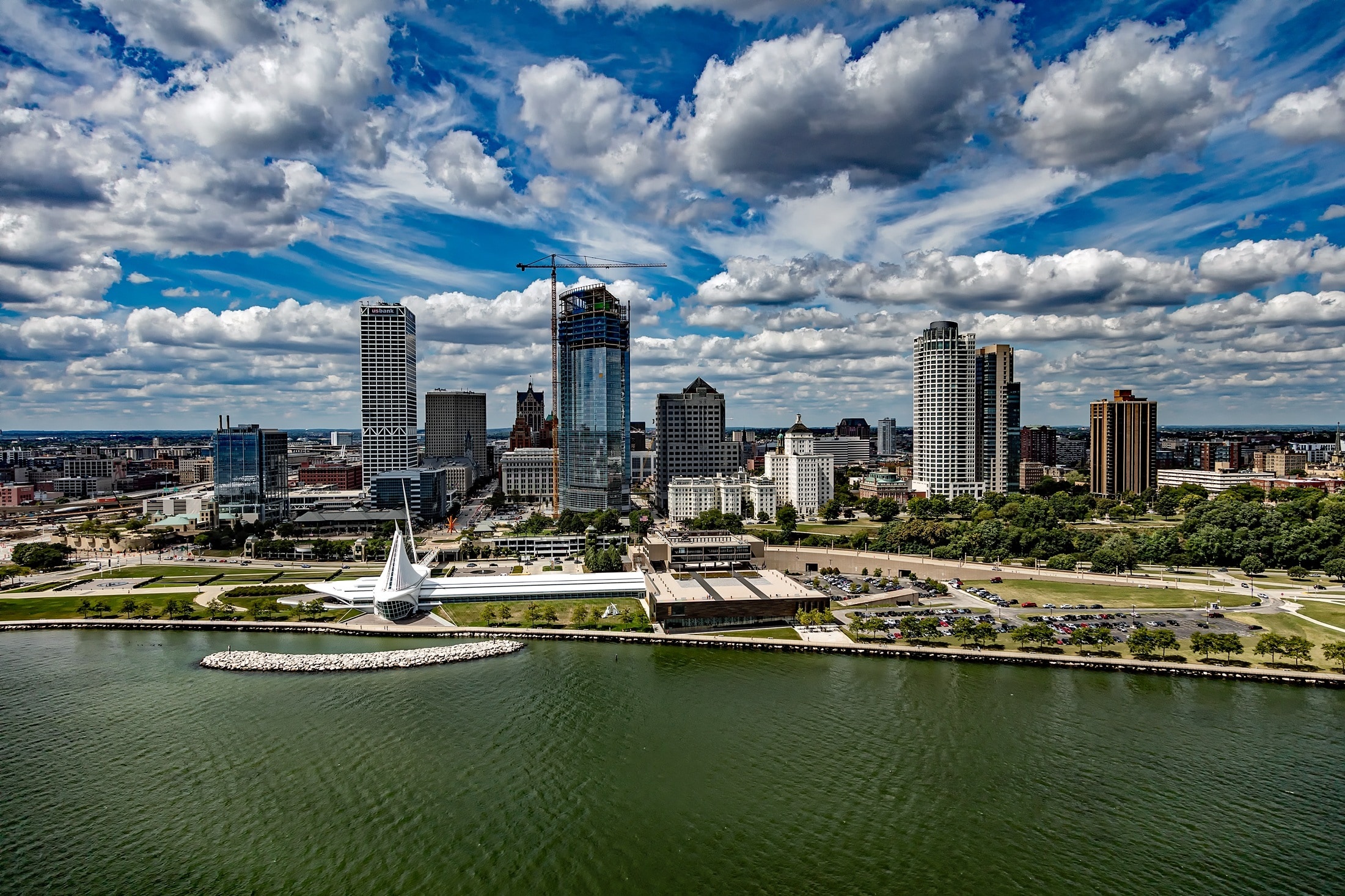Milwaukee Skyline, Aerial photography, High-rise buildings, Daytime scenery, 2210x1470 HD Desktop