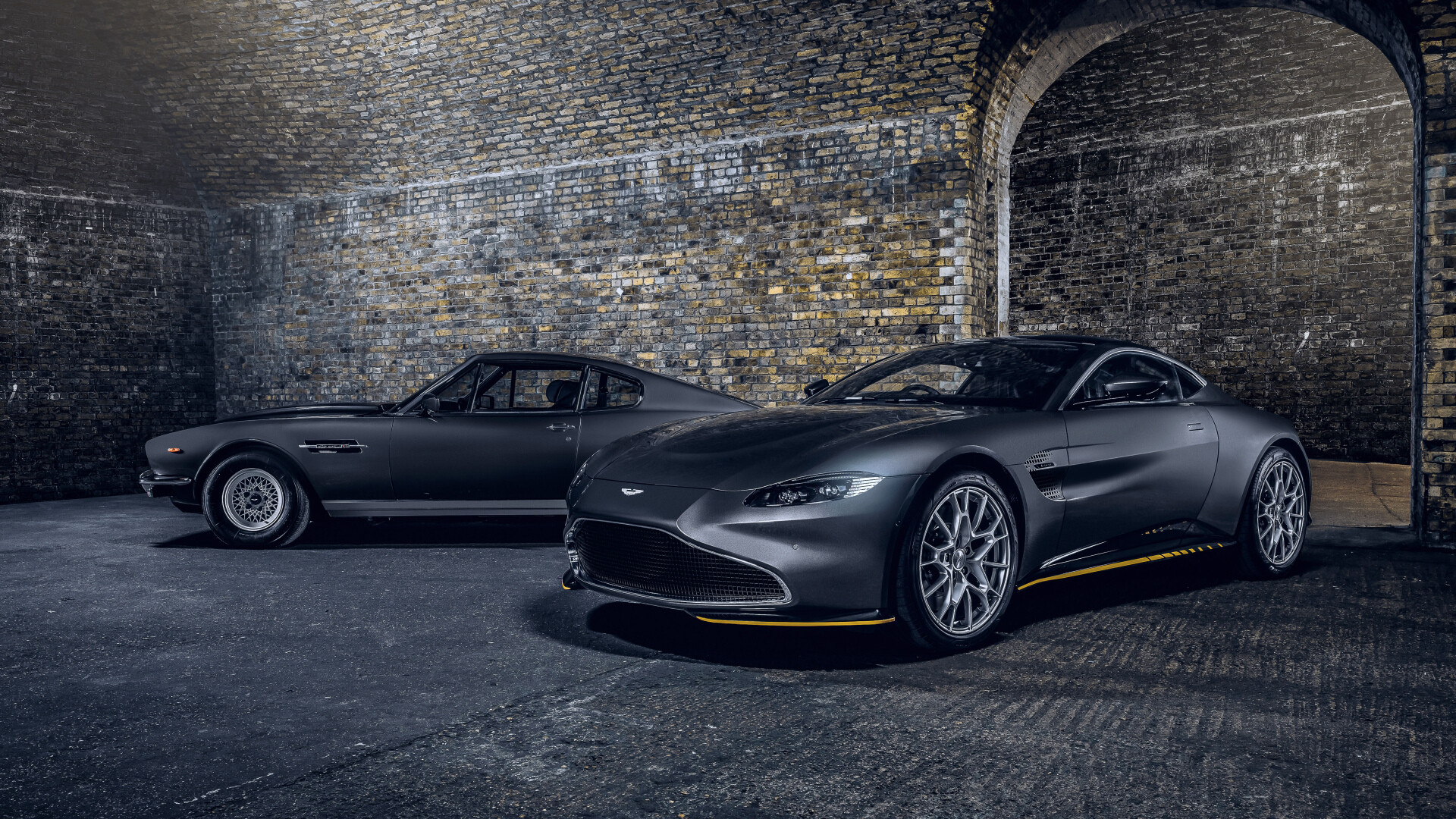 Aston Martin: Famous for the creation of beautiful hand-crafted sports cars, Vantage 007 Edition. 1920x1080 Full HD Wallpaper.