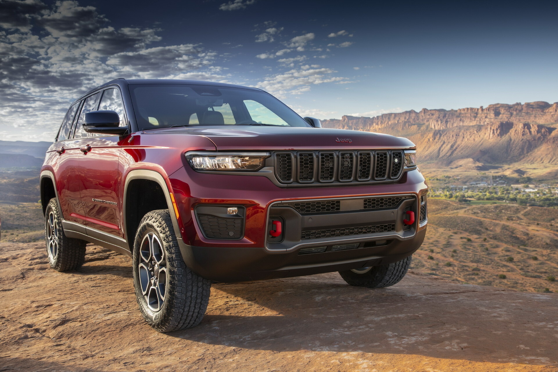 Jeep Grand Cherokee: 2022 Trailhawk version, Off-road-ready vehicle, Driver-assist technologies. 1930x1290 HD Wallpaper.