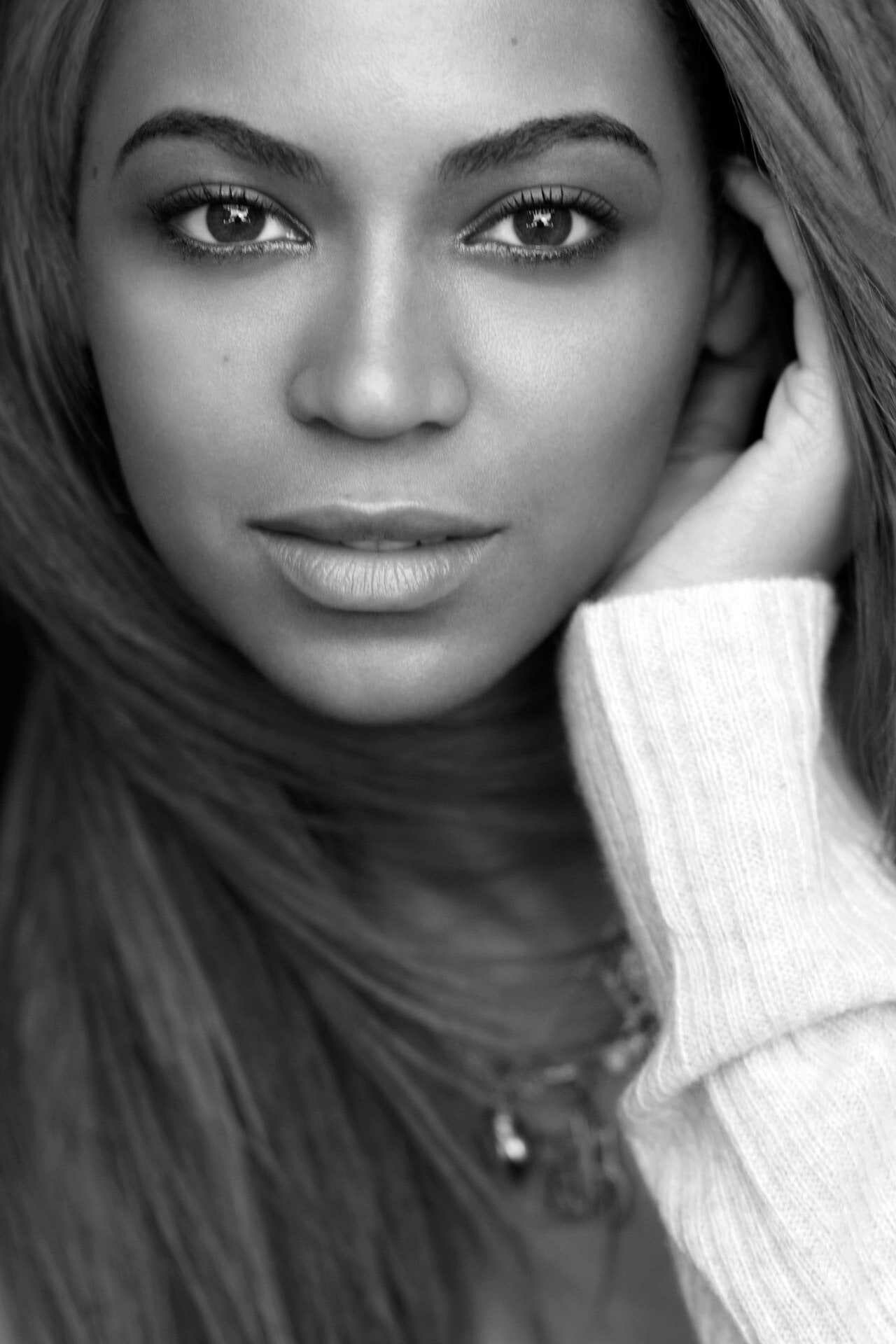 Beyonce: Top Certified Artist of the Decade, The Recording Industry Association of America. 1280x1920 HD Wallpaper.