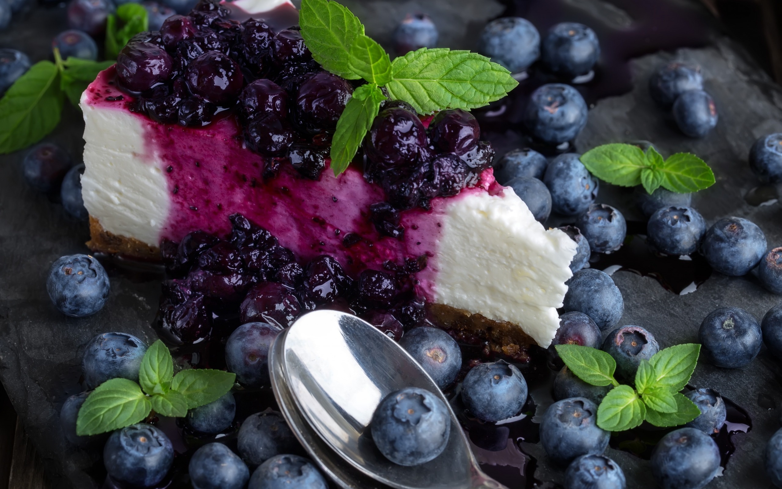 Cheesecake: Cake, Blueberry jam, Berries, Blueberries. 2560x1600 HD Wallpaper.