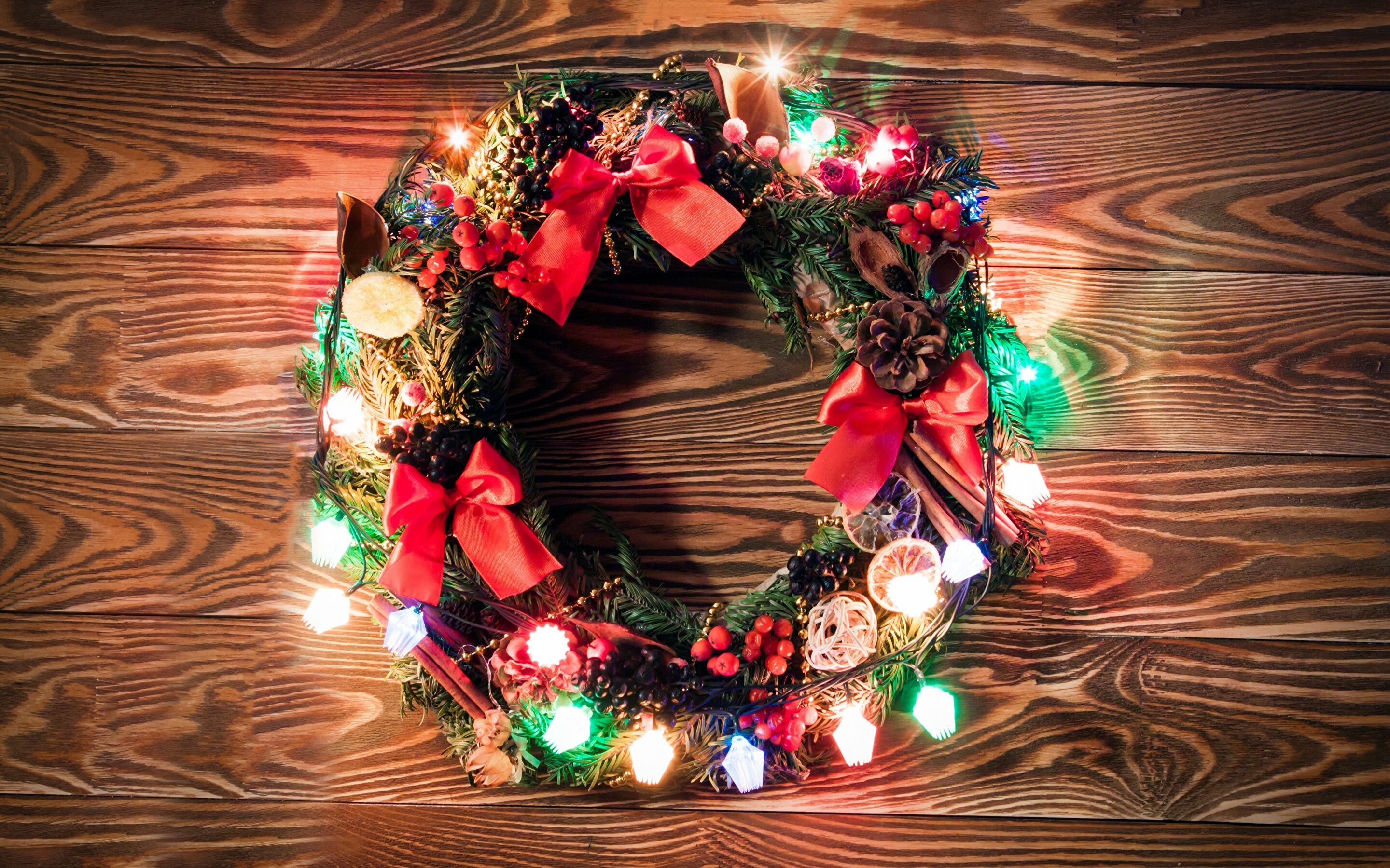 Holiday wreaths, Christmas theme, Festive decorations, Joyful festivities, 2880x1800 HD Desktop