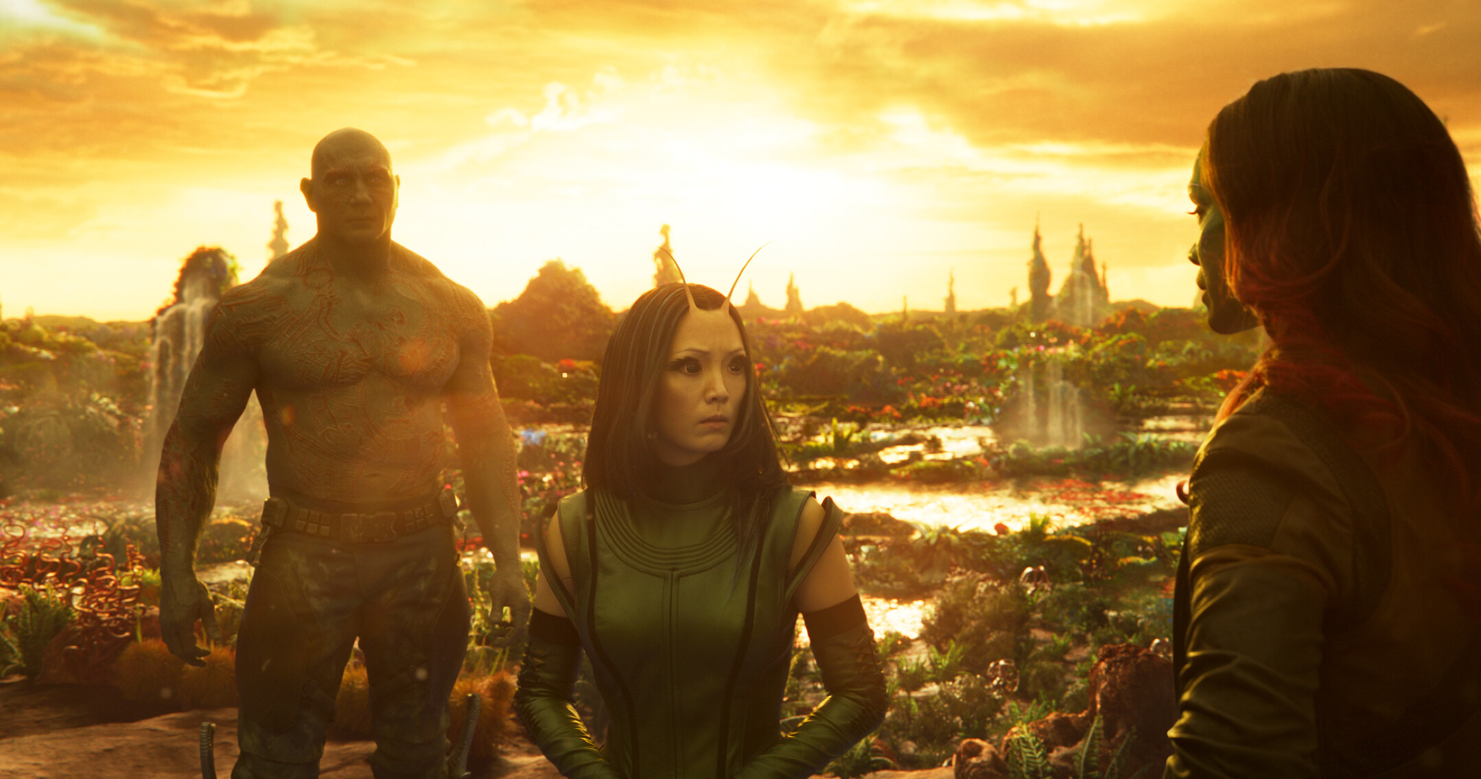 Pom Klementieff: Dave Bautista as Drax the Destroyer, Zoe Saldaña as Gamora, Mantis, Guardians of the Galaxy Vol. 2. 2160x1140 HD Wallpaper.