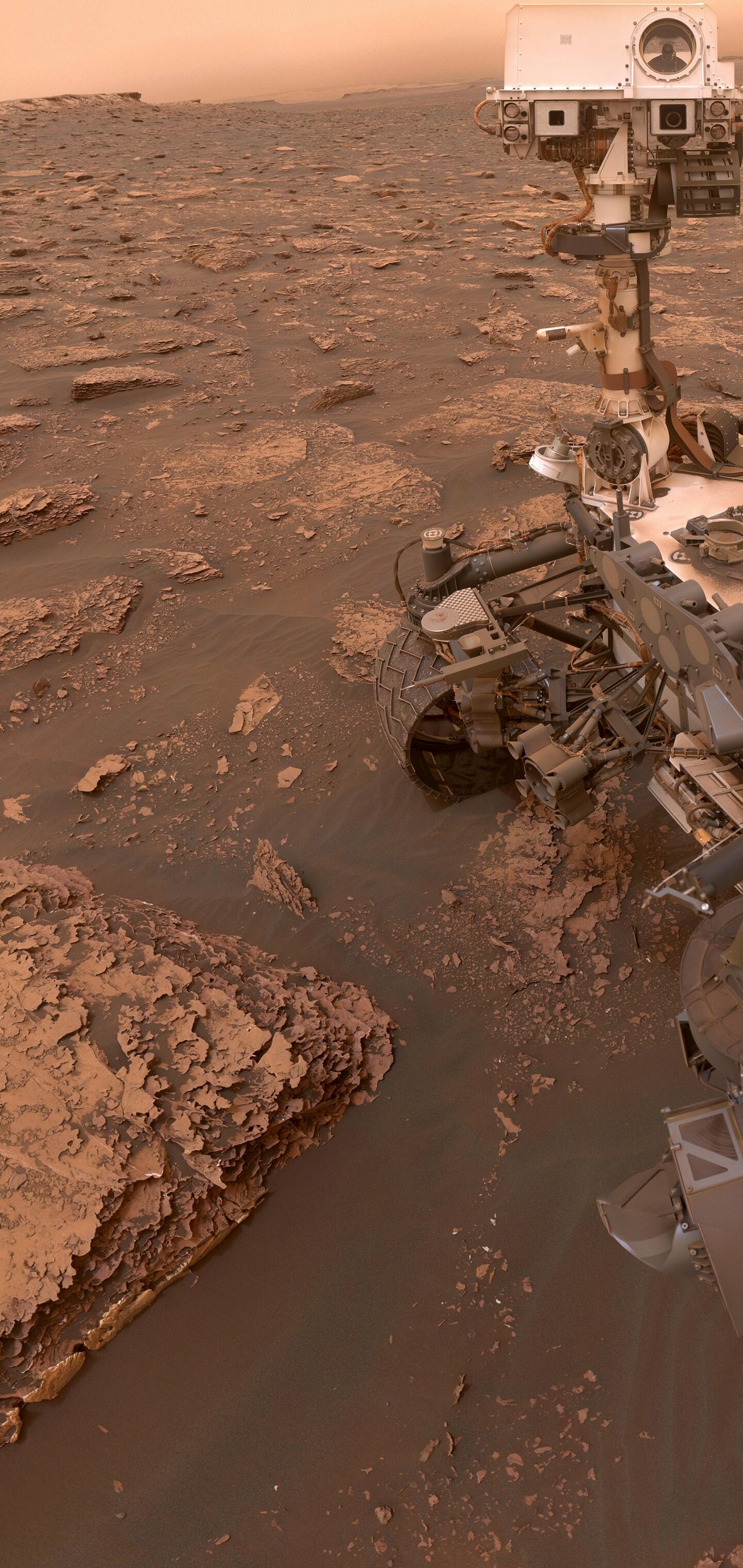 Mars: Curiosity Rover on Sol 2082, Galaxy, Cosmos. 1440x3040 HD Background.