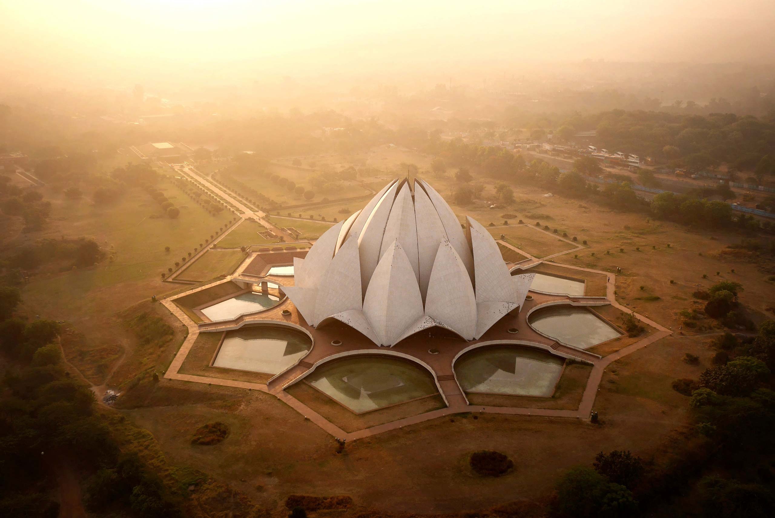 Lotus Temple, Forget the cold, Weather paradise, Warm travel memories, 2560x1720 HD Desktop