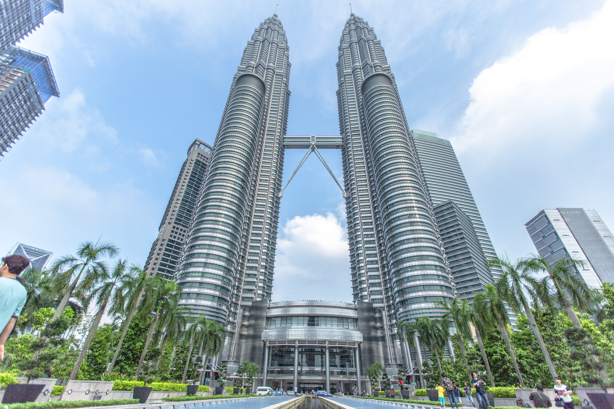 Petronas Twin Towers, Architectural masterpiece, Kuala Lumpur, Cityscape, 2050x1370 HD Desktop