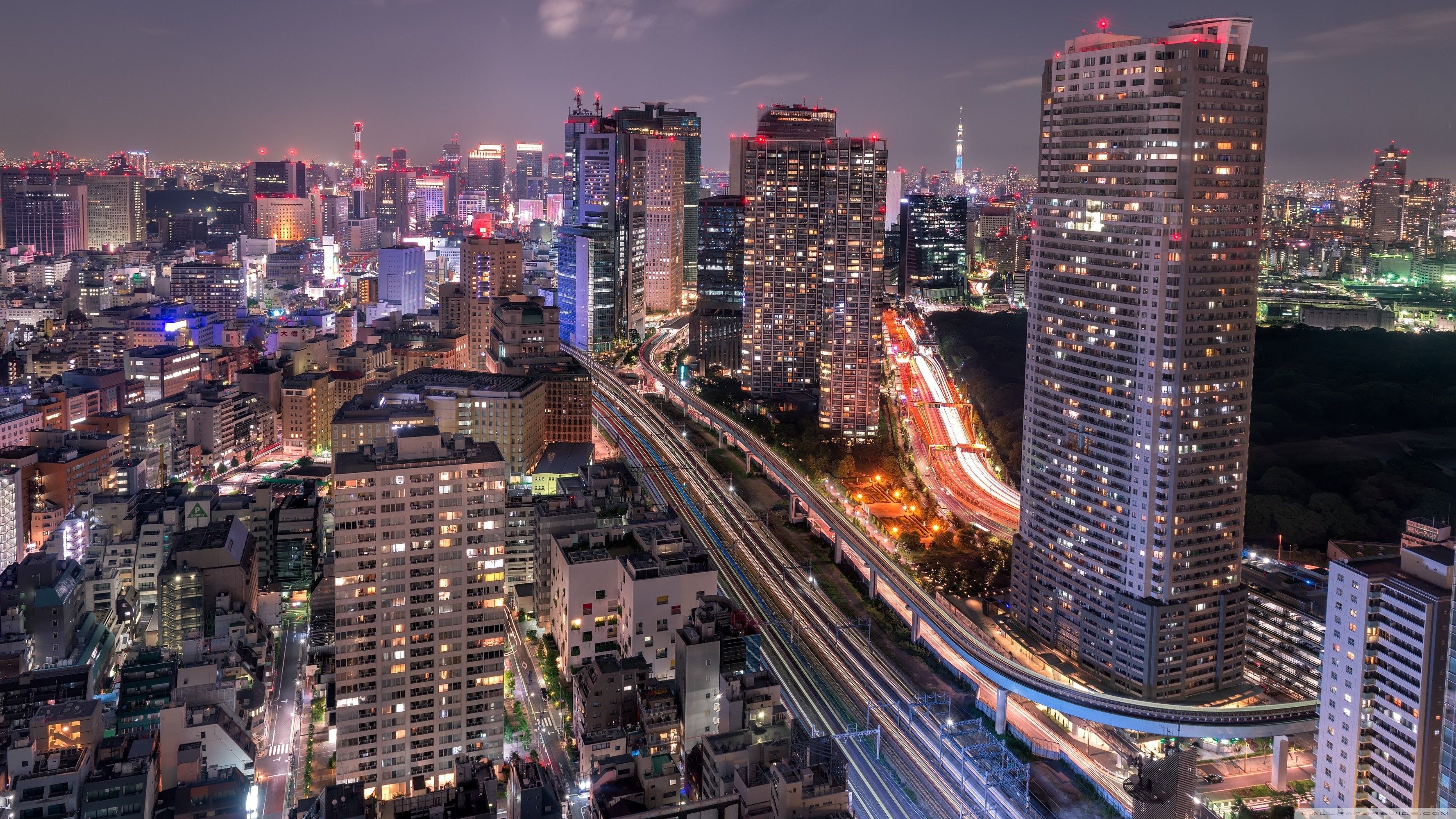 Cityscape: Shiodome area in Tokyo, One of Tokyo's most modern areas, The business and logistics district. 3560x2000 HD Wallpaper.