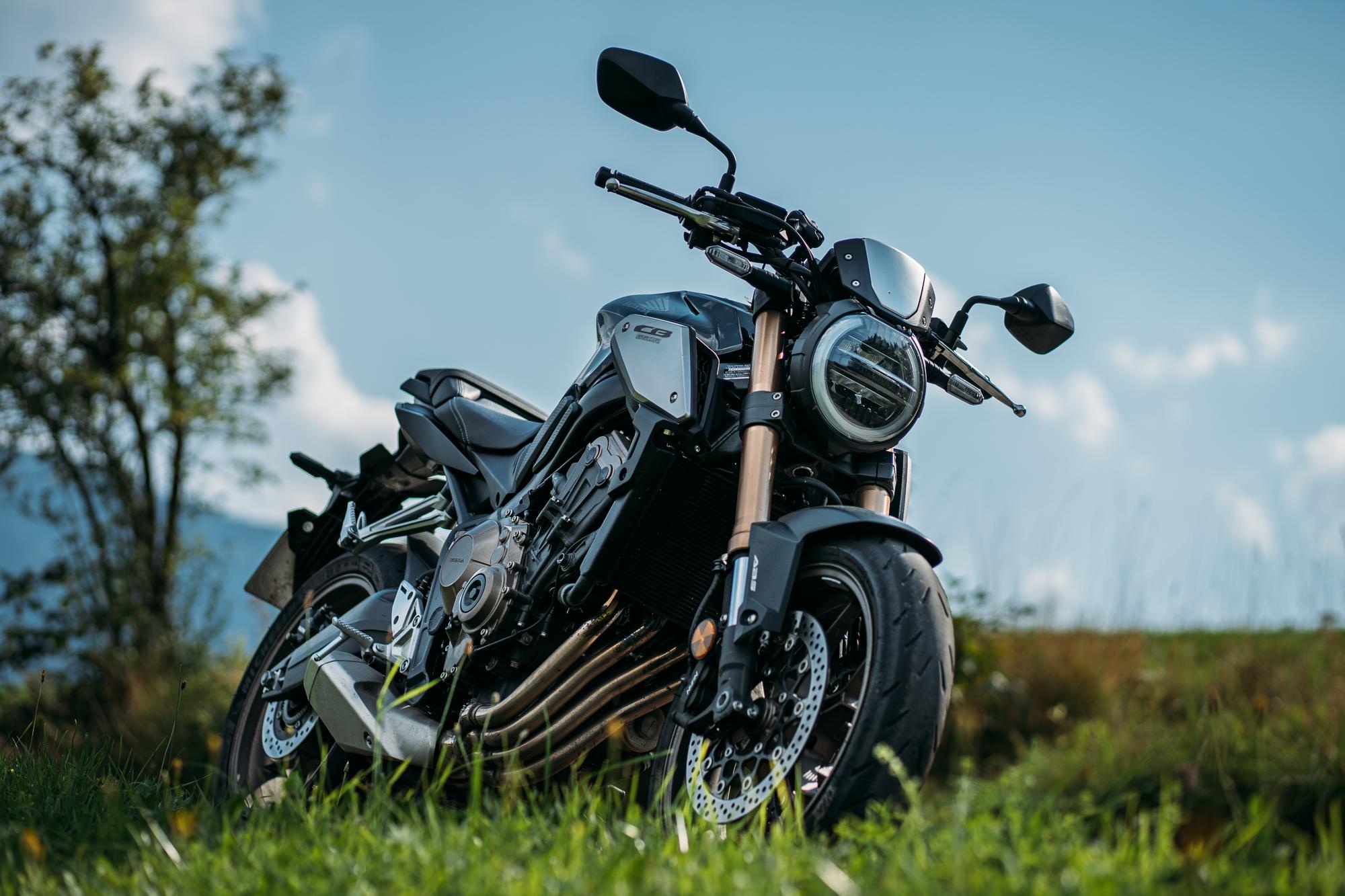 Honda CB650R, Motorcycle elegance, Dynamic performance, Stylish ride, 2000x1340 HD Desktop