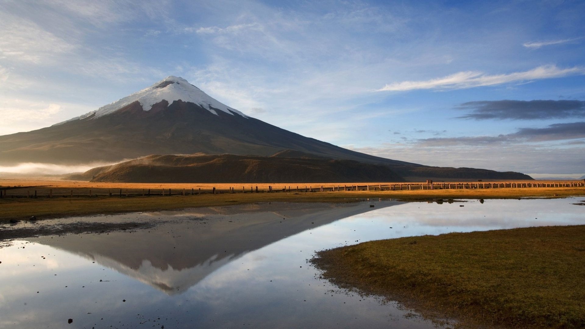 Ecuador: Limpiopungo lagoon, One of the most visited places in Cotopaxi National Park. 1920x1080 Full HD Background.